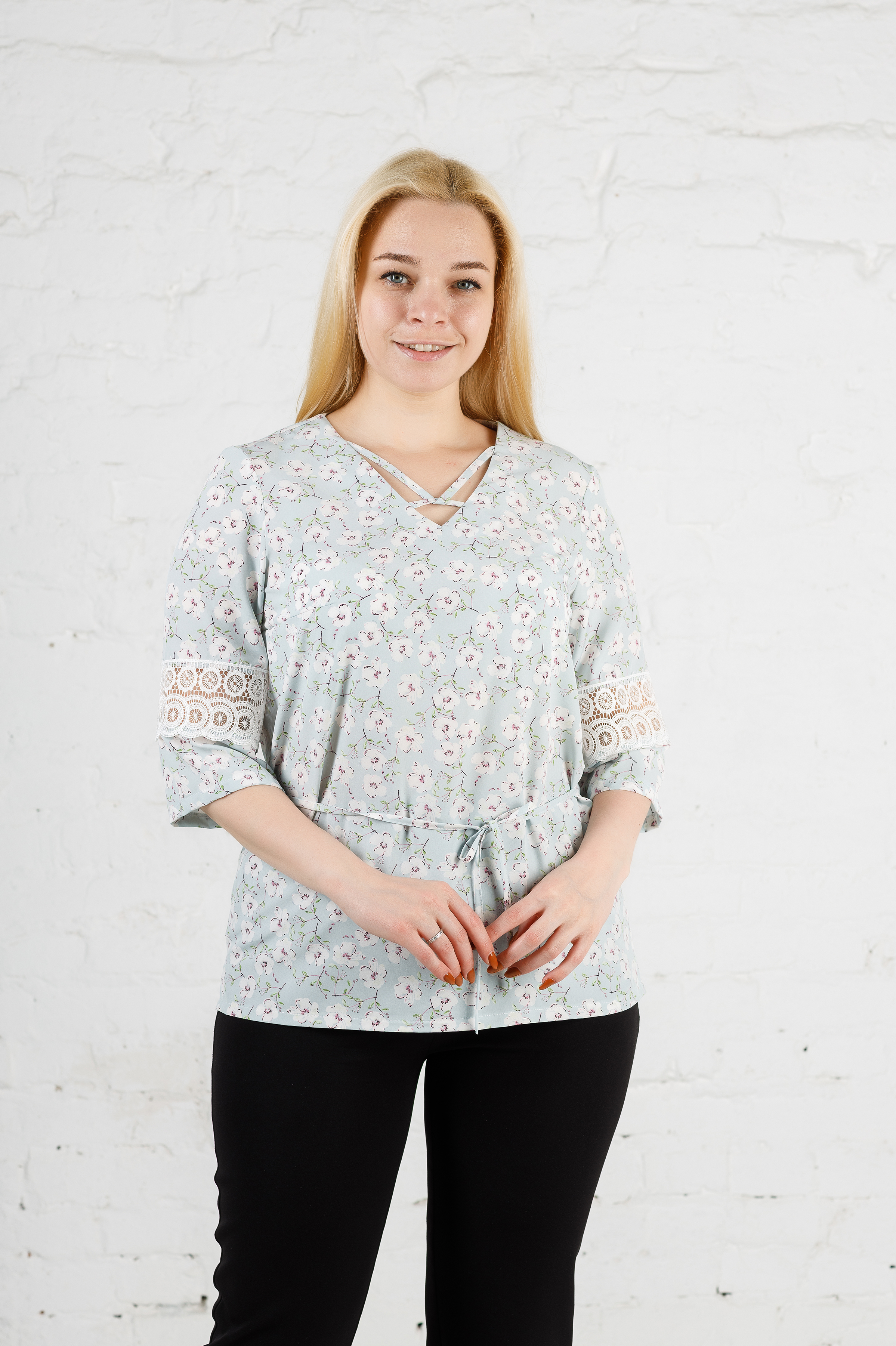 

Элегантная женская блуза Torry б-907  голубая (9070, Элегантная женская блуза Torry б-907 56 голубая (9070)