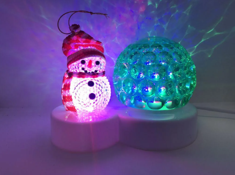 

Светодиодный диско шар + Снеговик, светильник новогодний Supretto Led Magic Ball