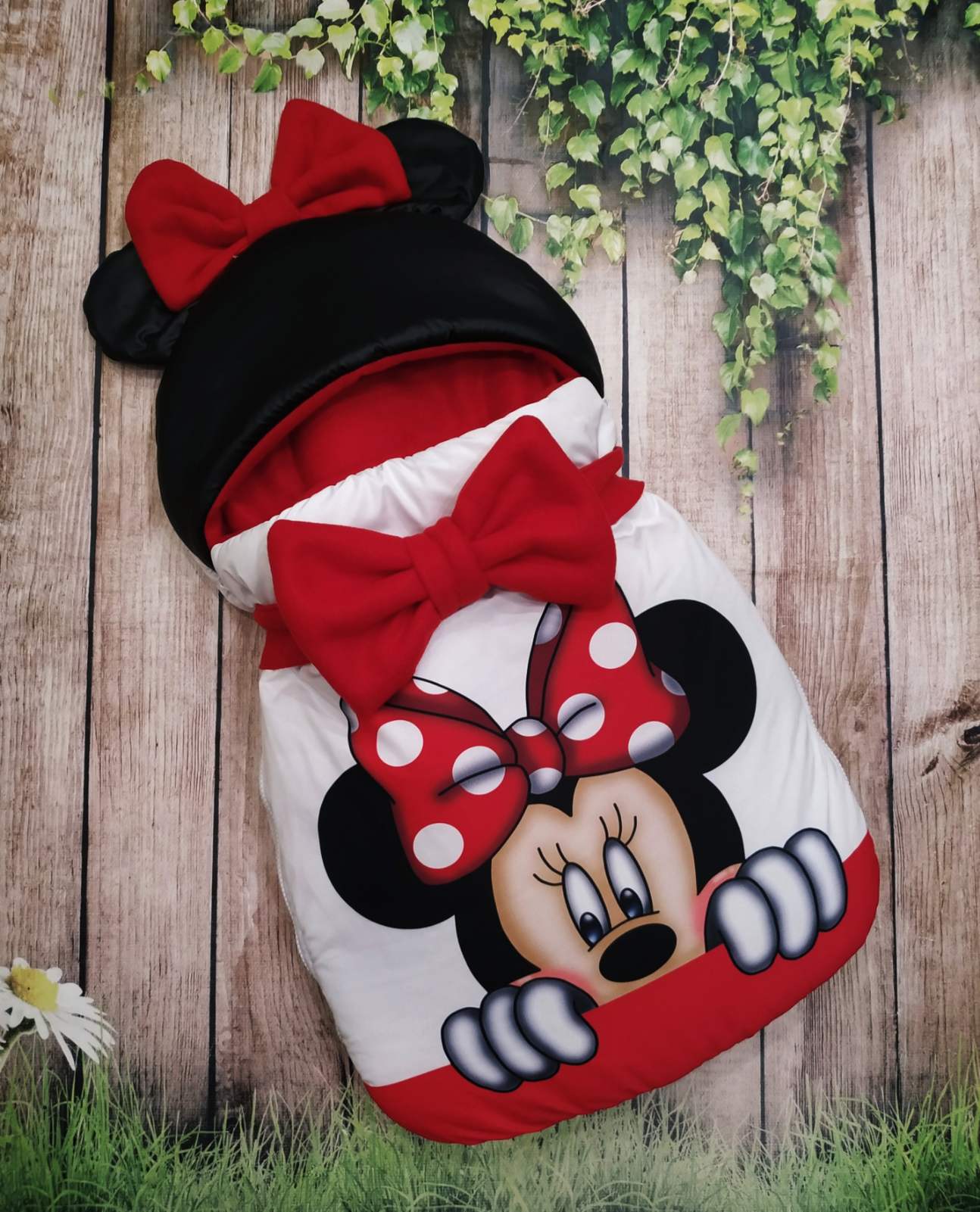 

Конверт спальник Minnie Mouse ШкодаМода 08E33 білий червоний