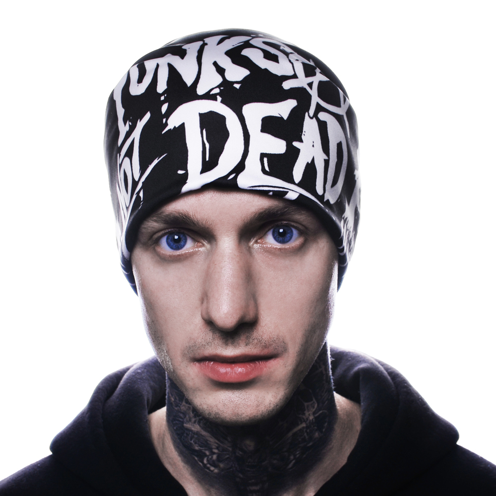 

Шапка Rockway Punk's Not Dead Черный