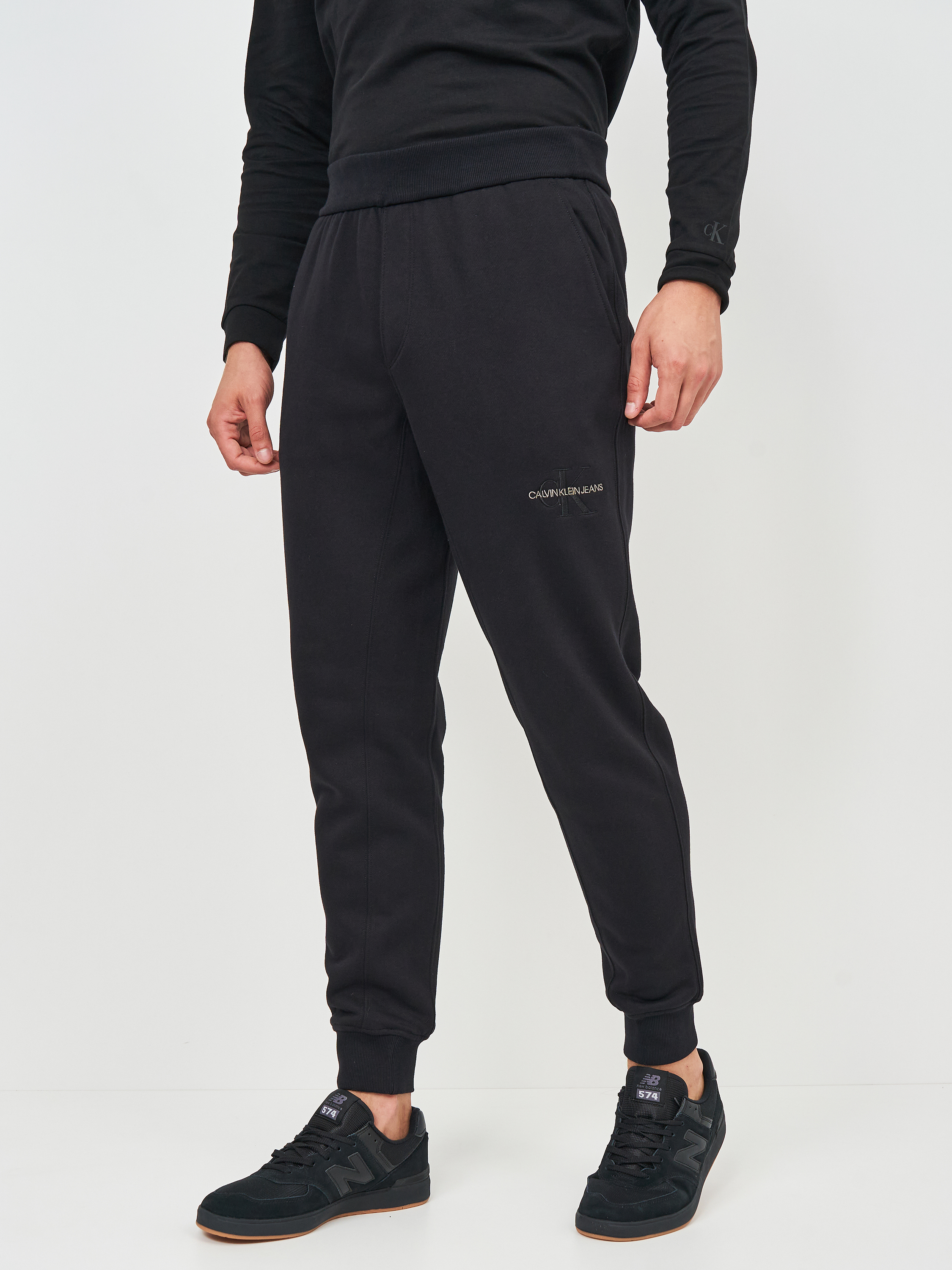 

Спортивные штаны Calvin Klein Jeans Off Placed Iconic Hwk Pant J30J318159-BEH  Black, Спортивные штаны Calvin Klein Jeans Off Placed Iconic Hwk Pant J30J318159-BEH S Black