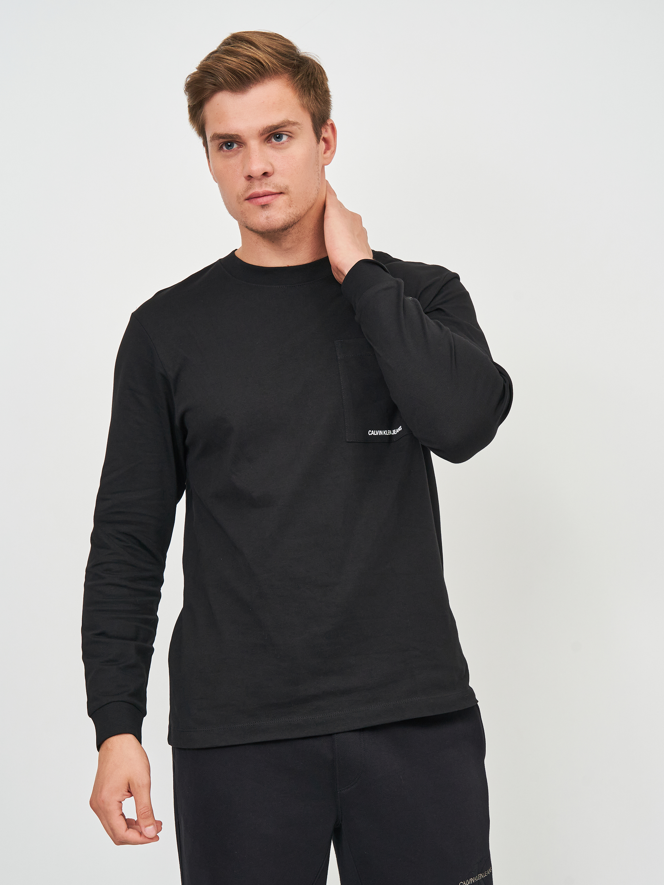 

Лонгслив Calvin Klein Jeans Micro Branding Ls Pocket Tee J30J319106-BEH XL Black
