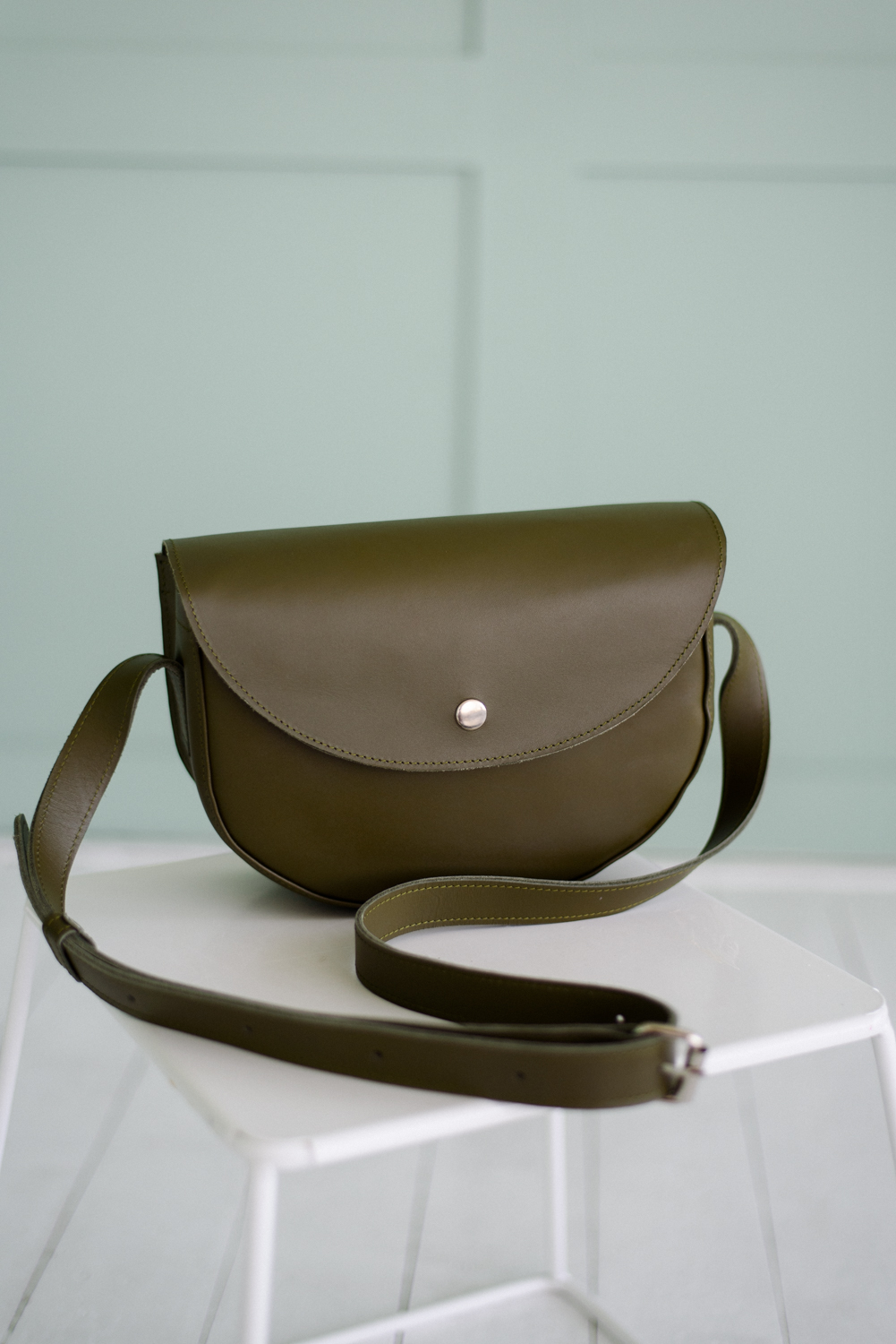 

Женская сумка из натуральной кожи boorbon 615N-GREEN-1 зеленый
