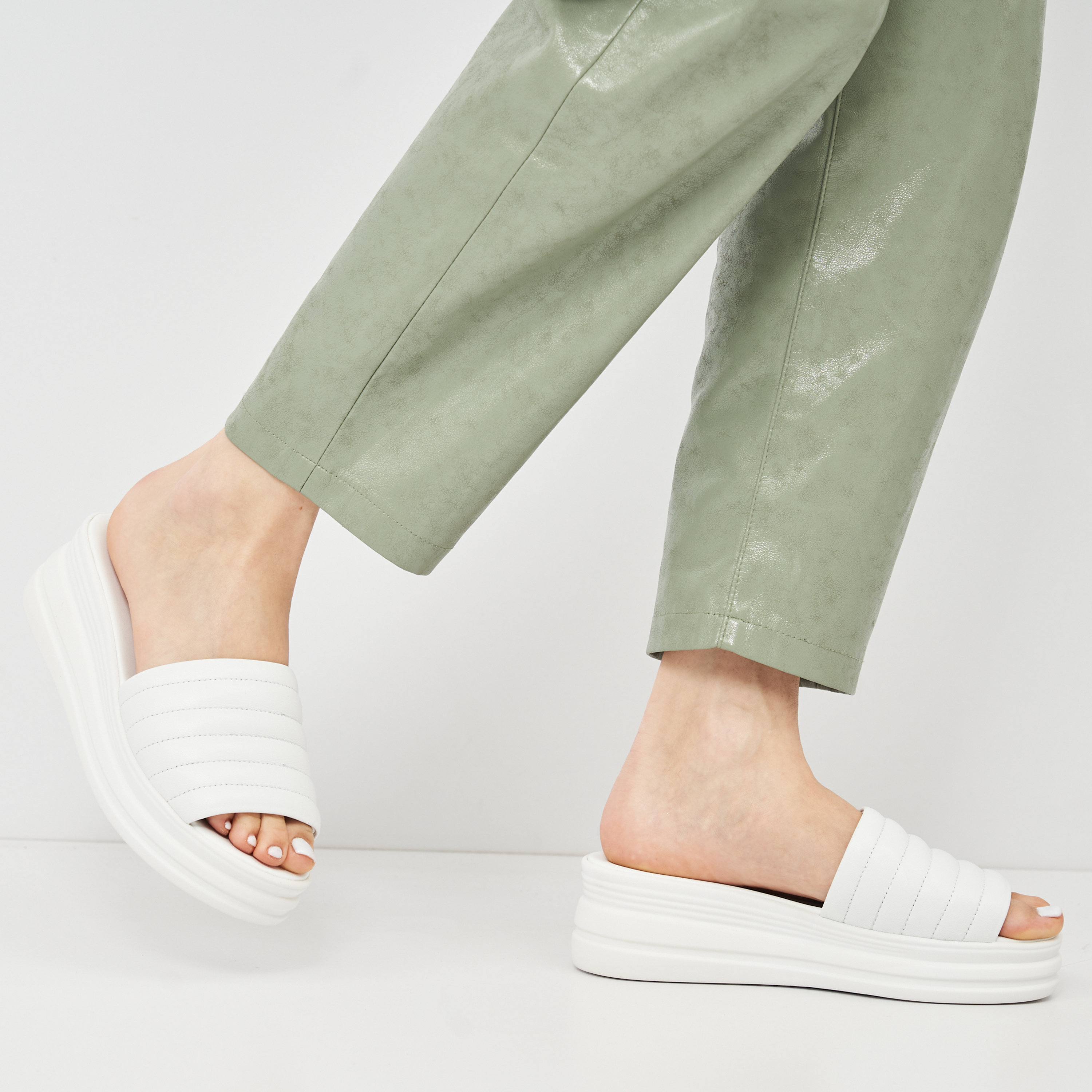 

Сабо Ashoes 3129/1 0800 37 24 см Белые