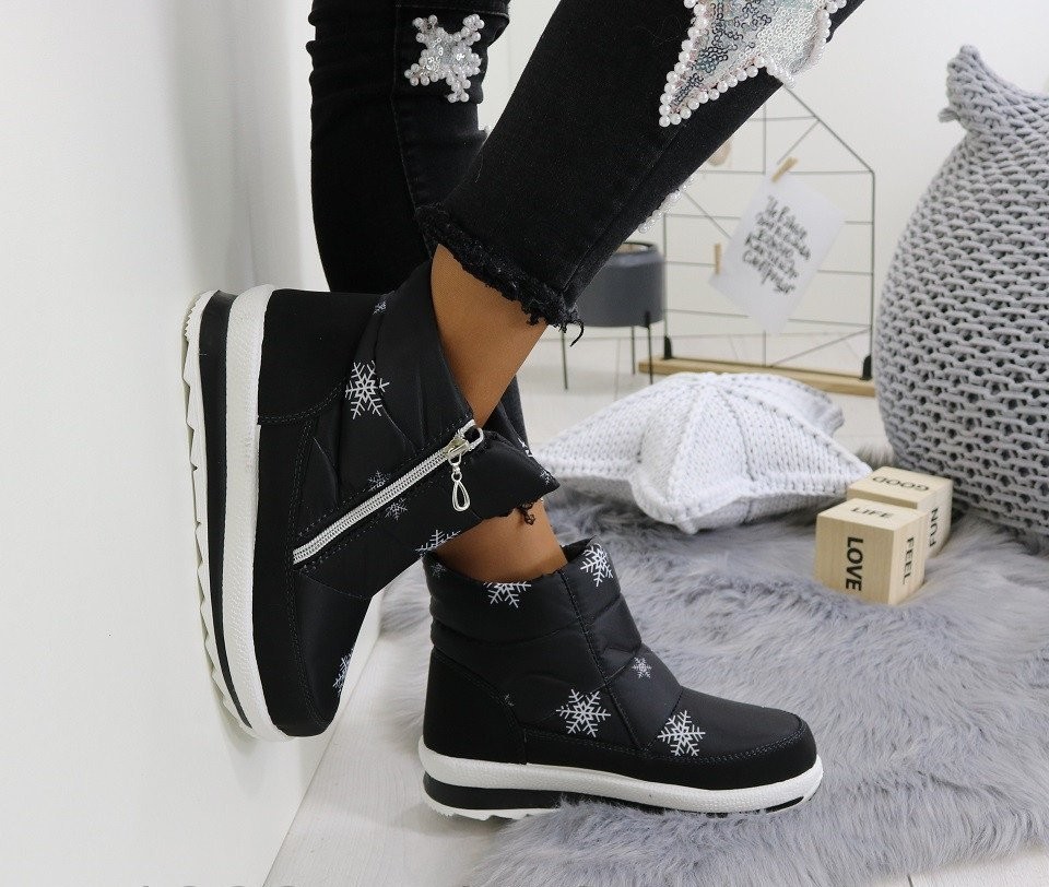 

Дутики женские Fashion Черные короткие р.40 (25 см) 00489