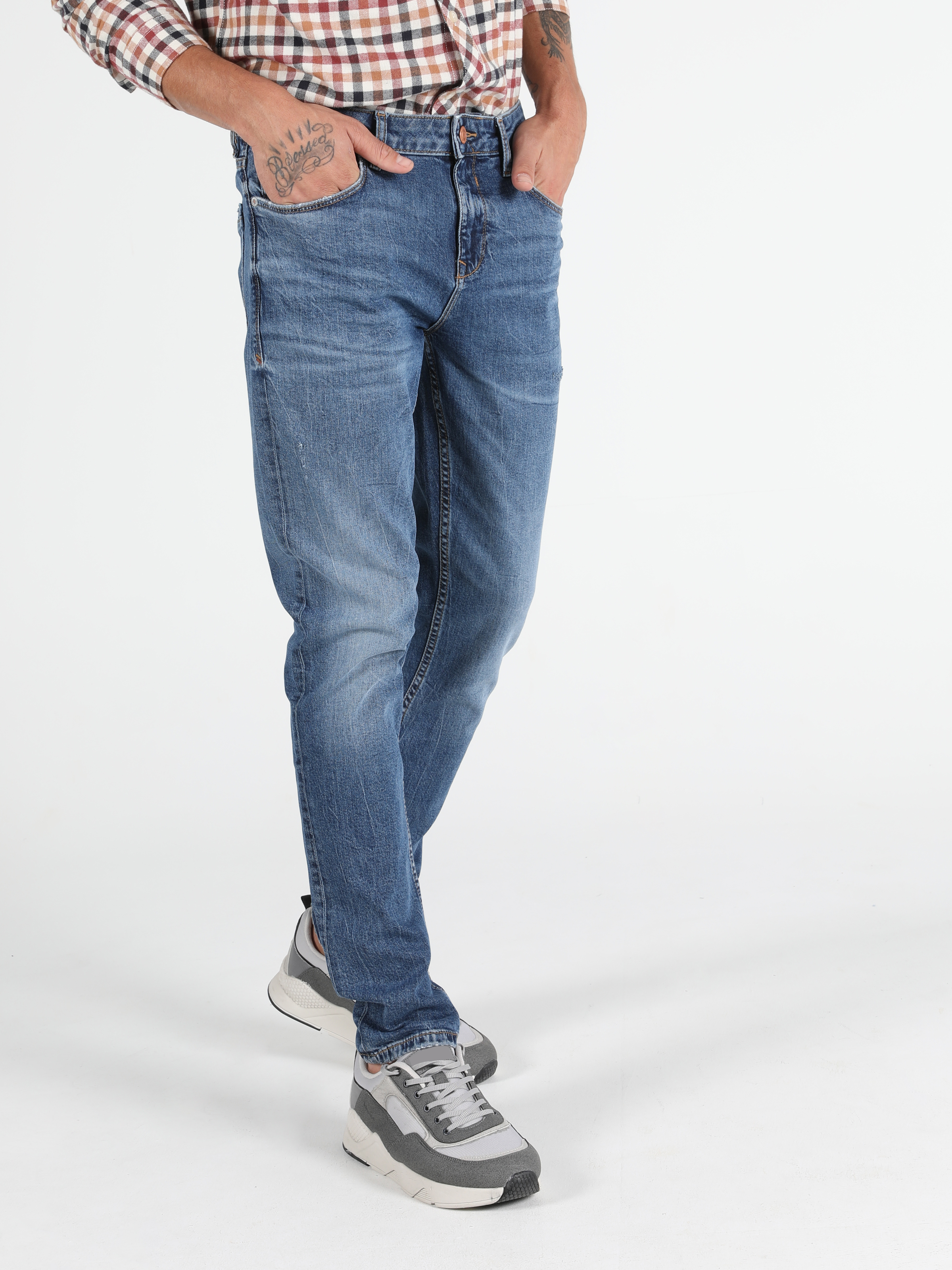 

Джинсы Colin's 044 Karl CL1050583DN41084 28-32 Relles Wash