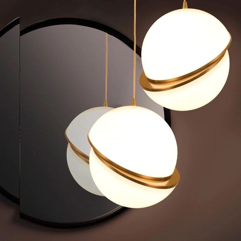 

Подвес SEMICIRCLE WHITE/GOLD D40*H40