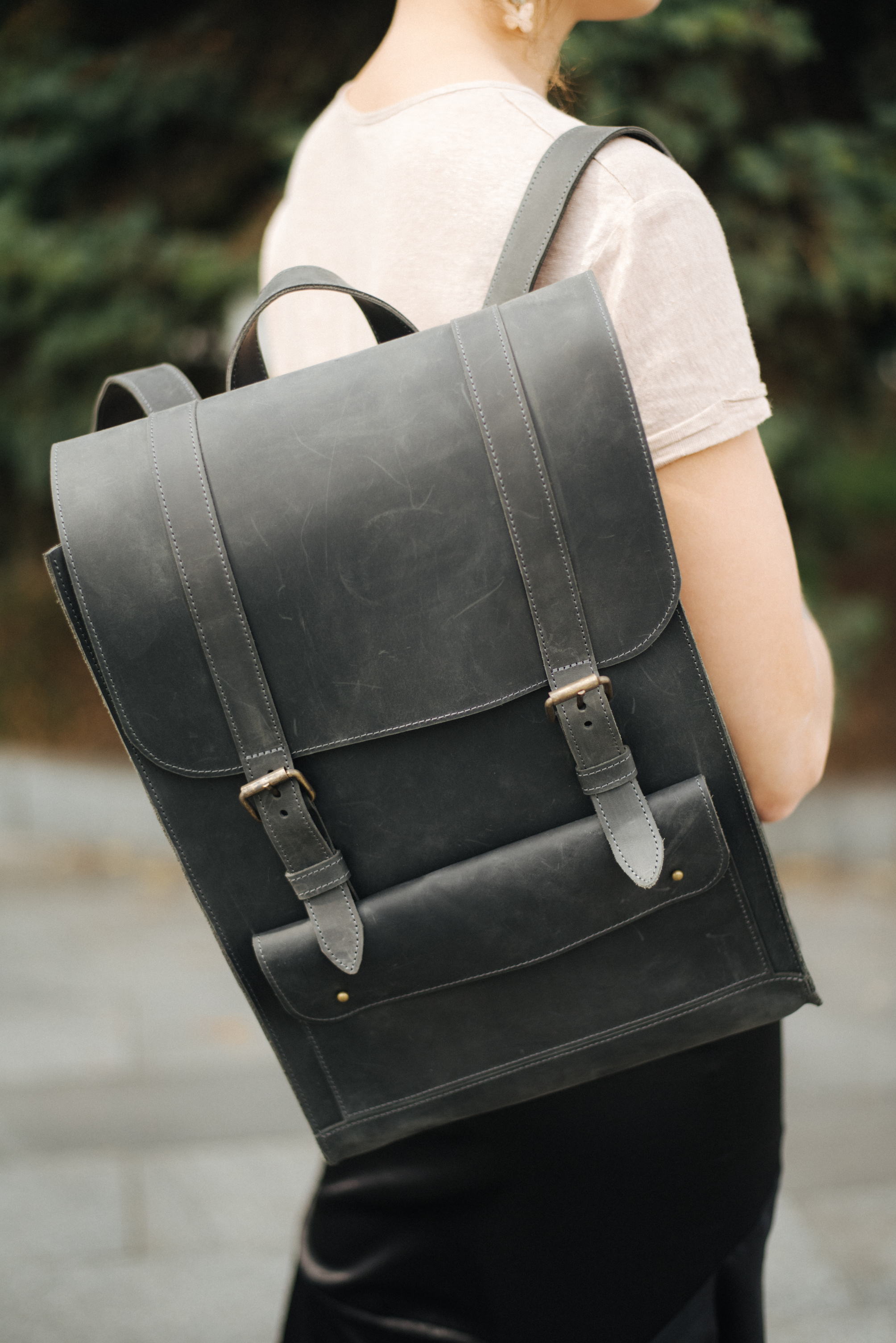 

Рюкзак из натуральной кожи boorbon 510-GREY-1 серый