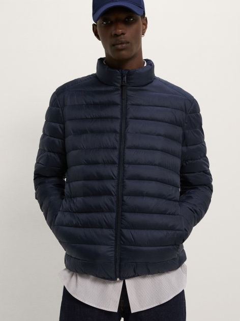 

Куртка Zara 6518/450/401 M Черная