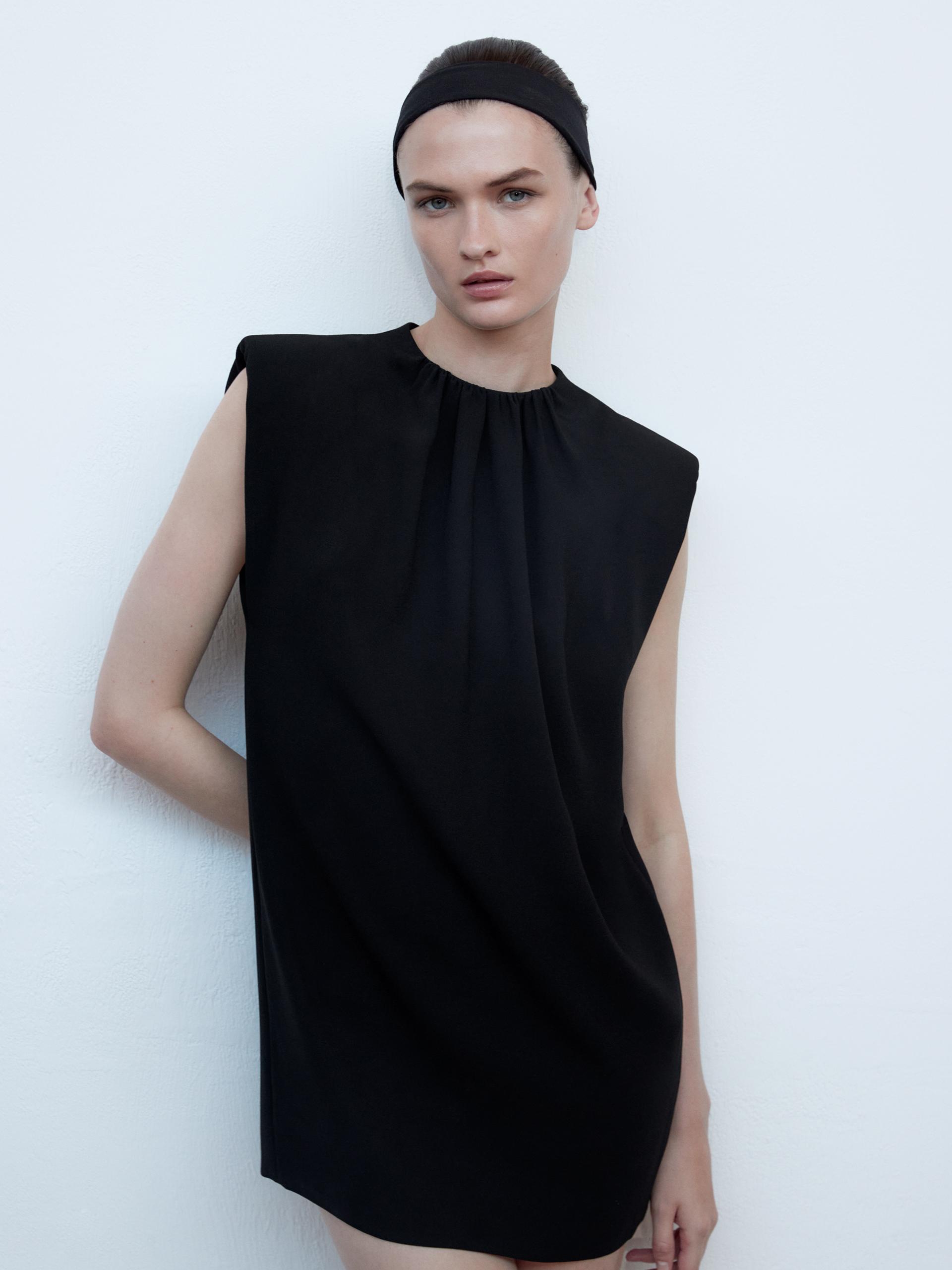 

Платье Zara 8347/840/800  Черное, Платье Zara 8347/840/800 S Черное