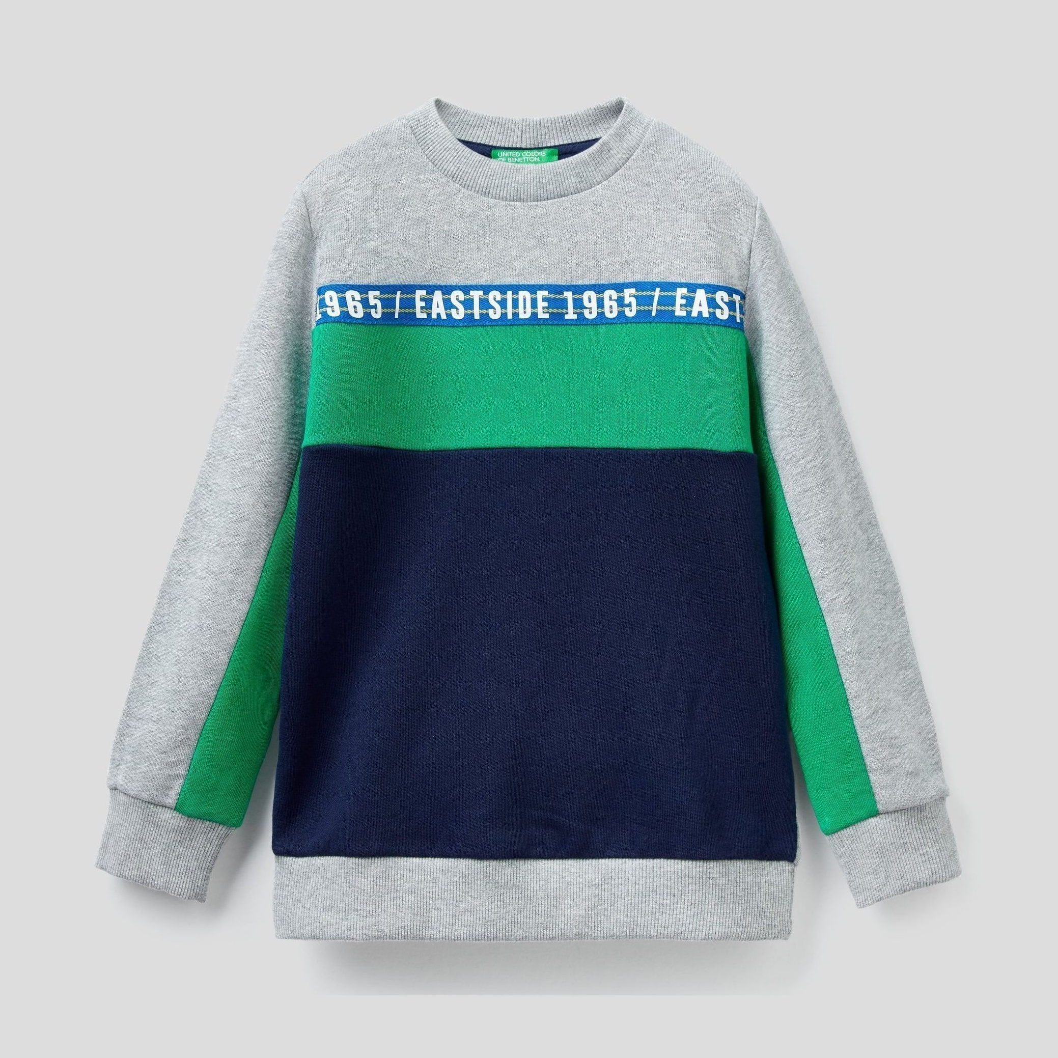 

Свитшот United Colors of Benetton 3J68C15BR.G-501 XL 150 см