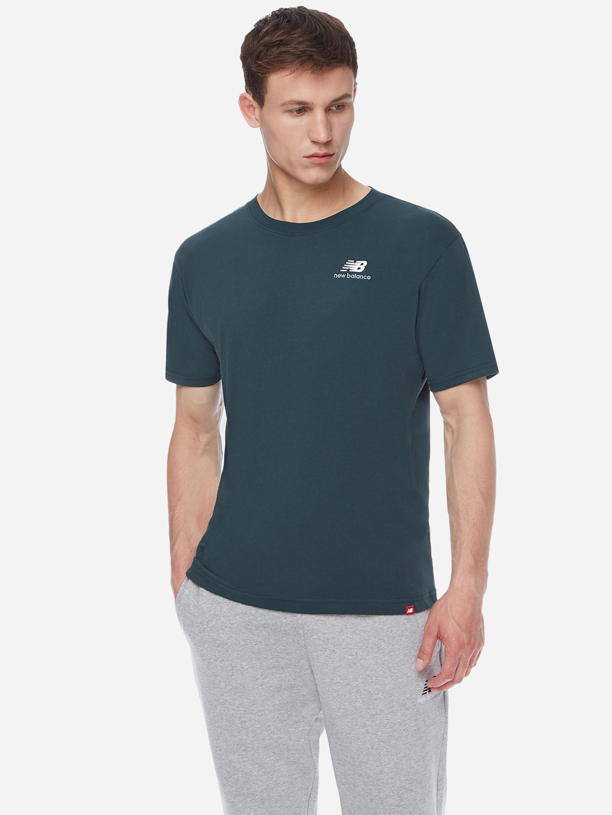 

Футболка New Balance NB Ess Embroidered MT11592TKK M Изумрудная