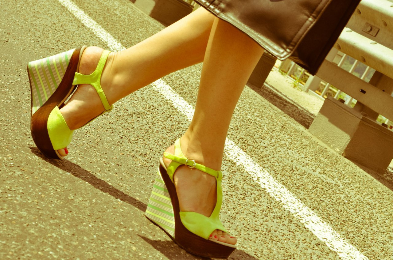 

Босоножки Woman's heel маломерные 36 зеленые (О-516)