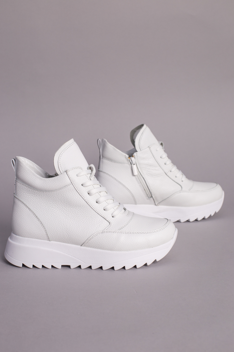 

Кросівки жіночі шкіряні зимові LuxuryShoes 9417з/40 (26 см) Білий