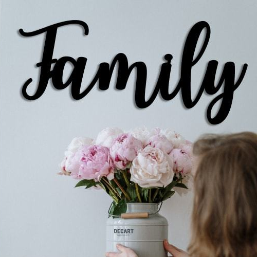 

Деревянная картина - панно Для дома Family 90х41 см