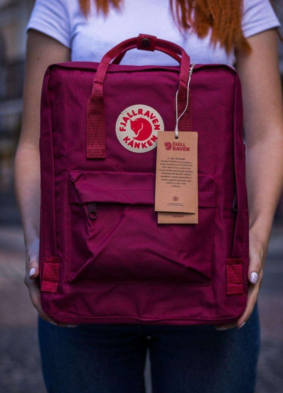 

Рюкзак однотонный бордового цвета Fjallraven Kanken Classic