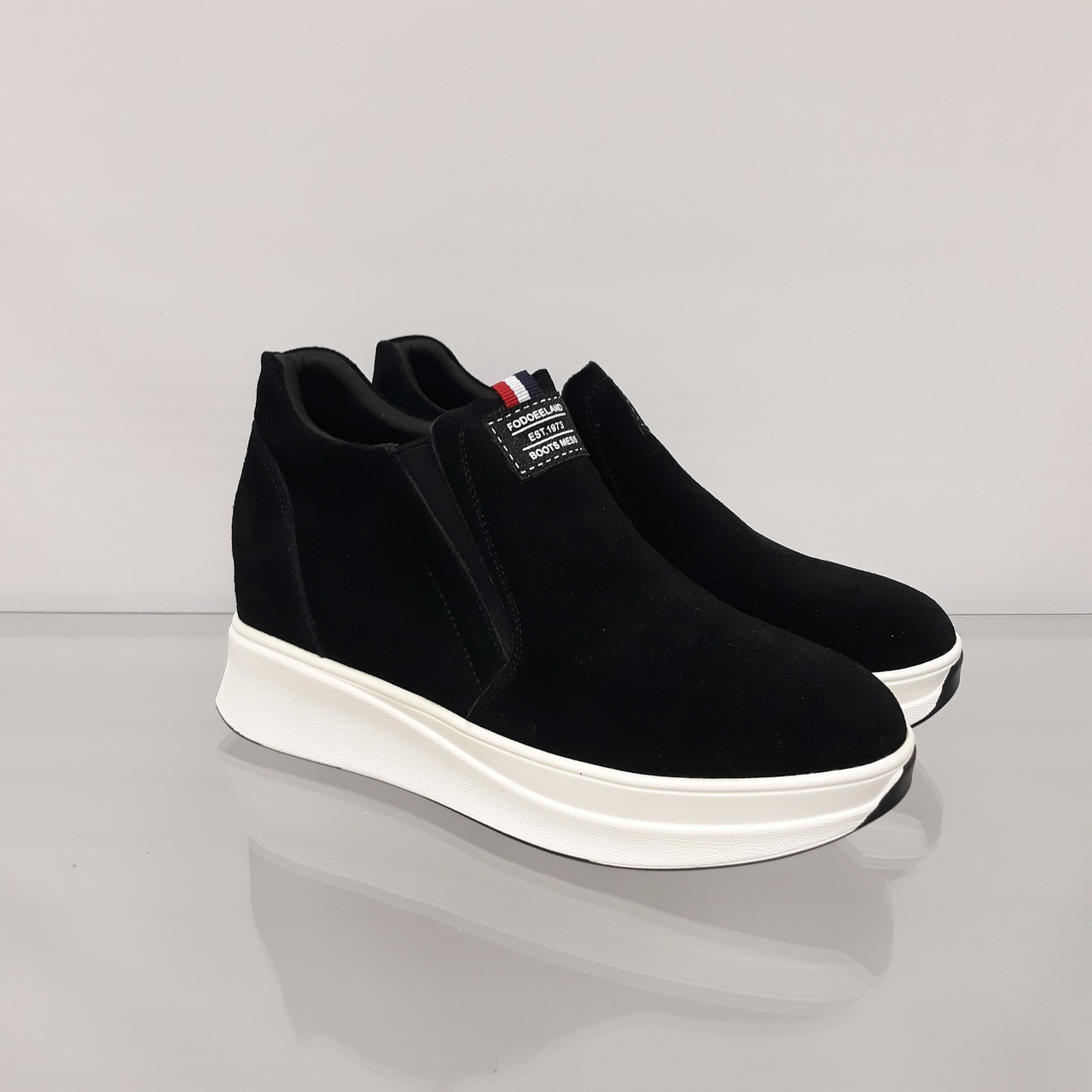 

Кроссовки черные замшевые Lonza FLM7699 41 черные