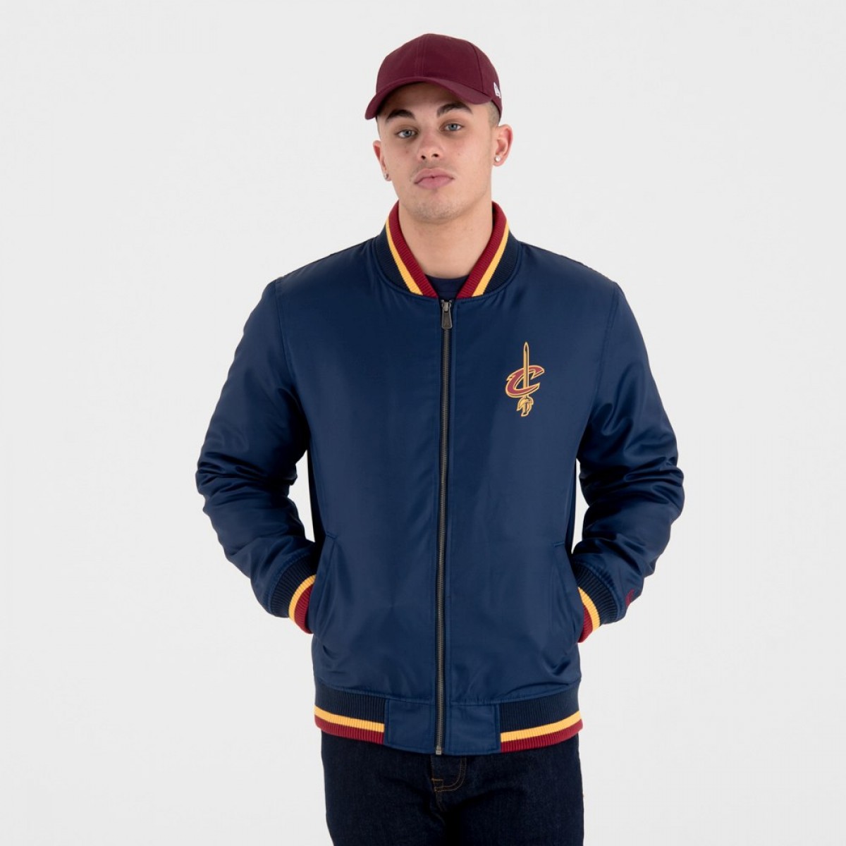 

Куртка New Era NBA TEAM CLEVELAND, XL (50)