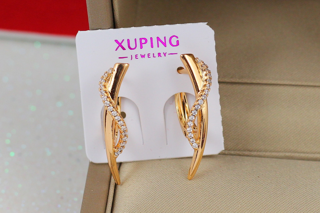 

Серьги Xuping Jewelry с завитушкой из камней 2.5см золотистые