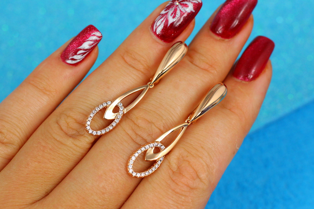 

Серьги подвески Xuping Jewelry овал из фианитов 4 см золотистые
