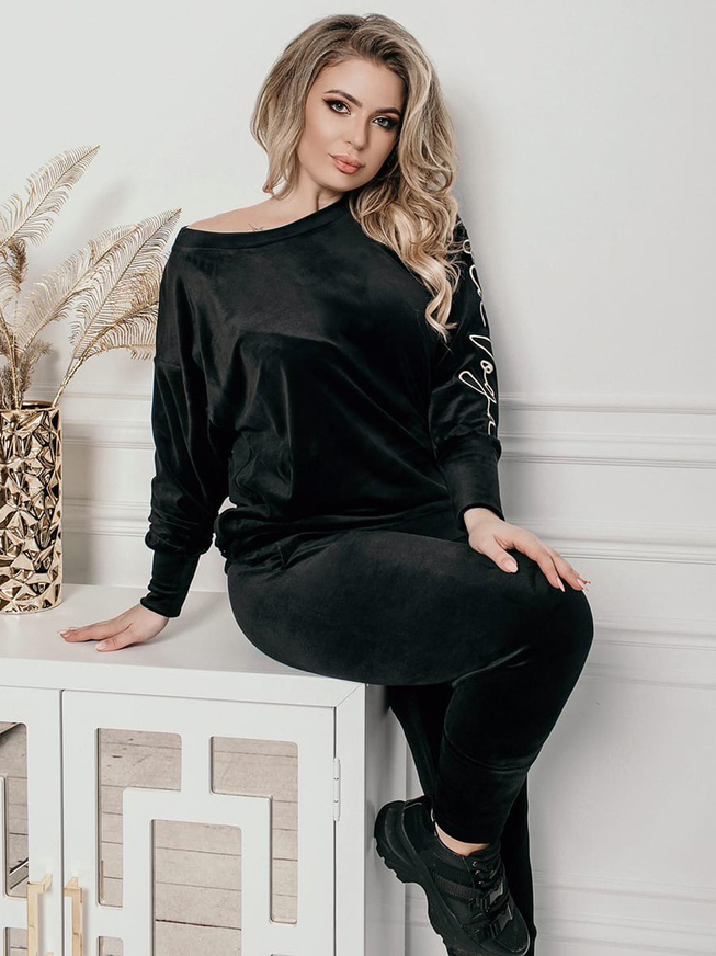 

Спортивный костюм Miss Elegant 327 58-60 Черный
