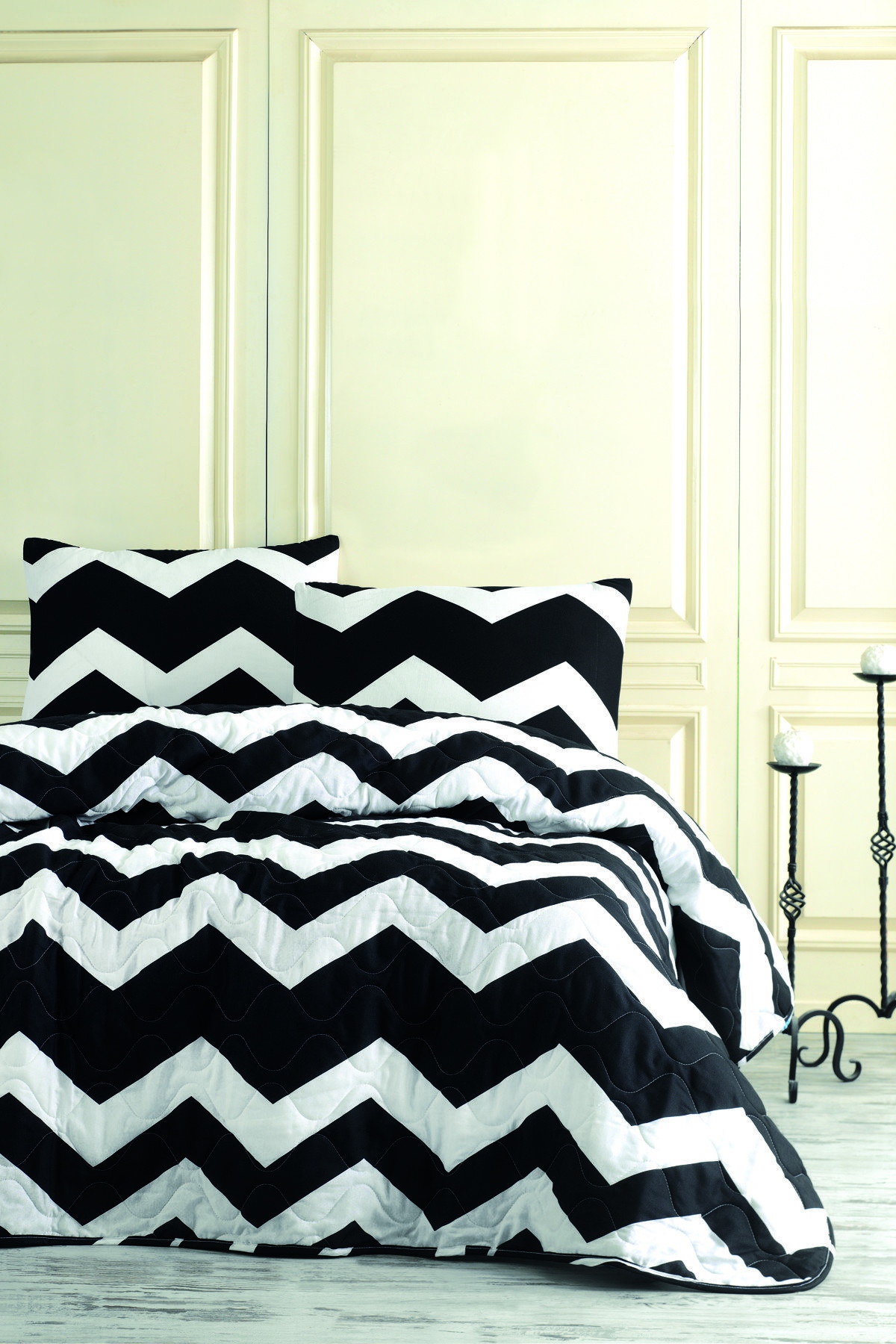 

Покрывало Eponj Home B&W Big Zigzag 160х220 см турция, хлопок-полиэстер