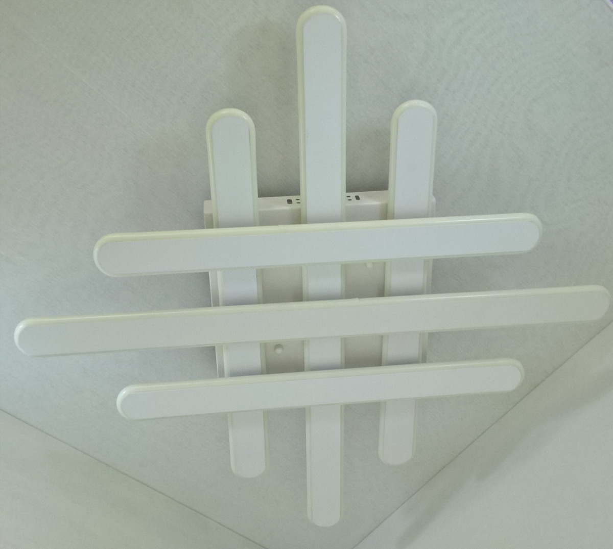 

Люстра Sunnysky потолочная Led с пультом Белый 8х54х71 см YR-A6206/6-wh-YV