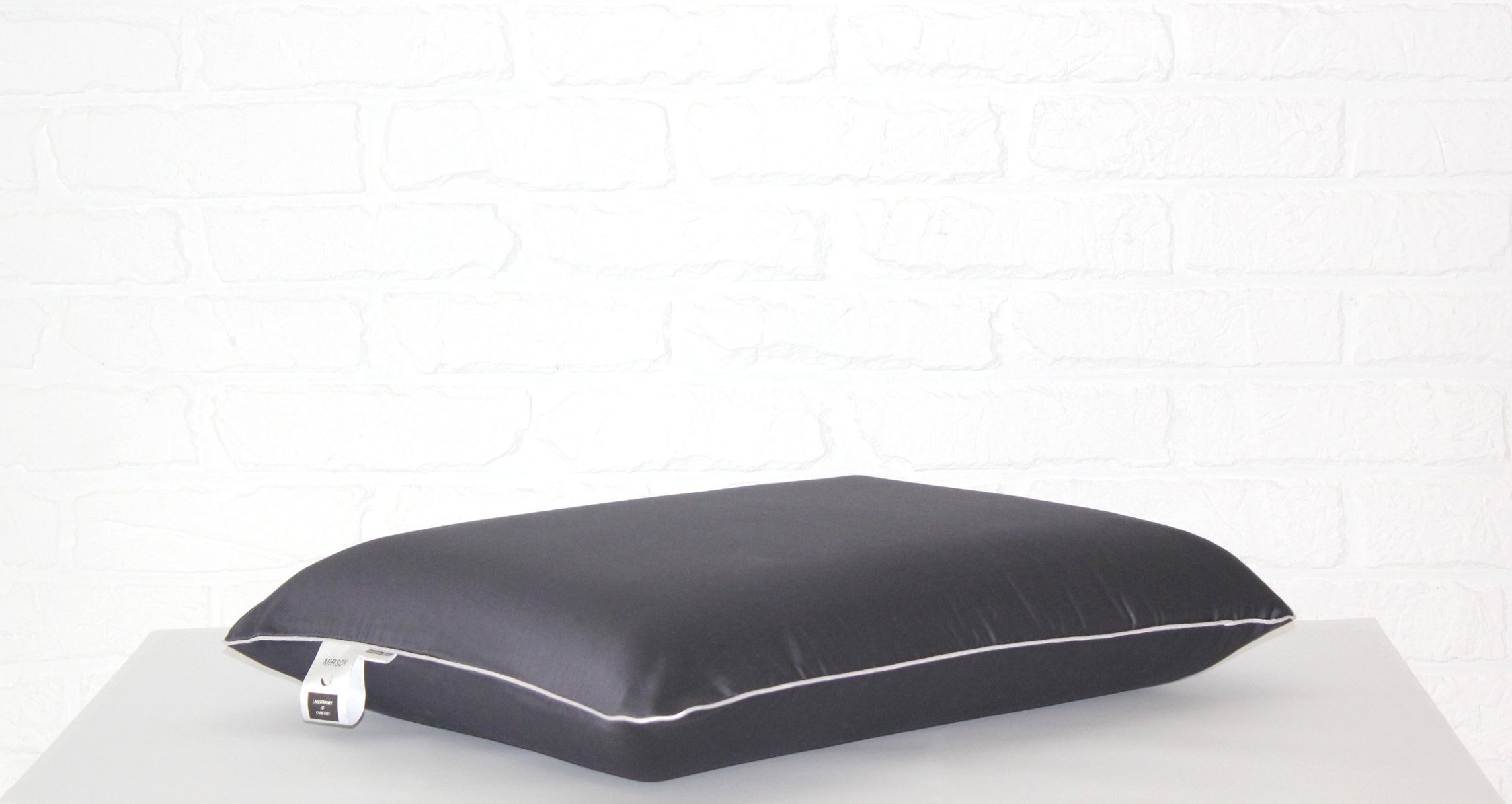 

Подушка ортопедическая MirSon №7026 Elite Delicate Satin Iron Grey Men 59х43х12 см италия, пена memory foam