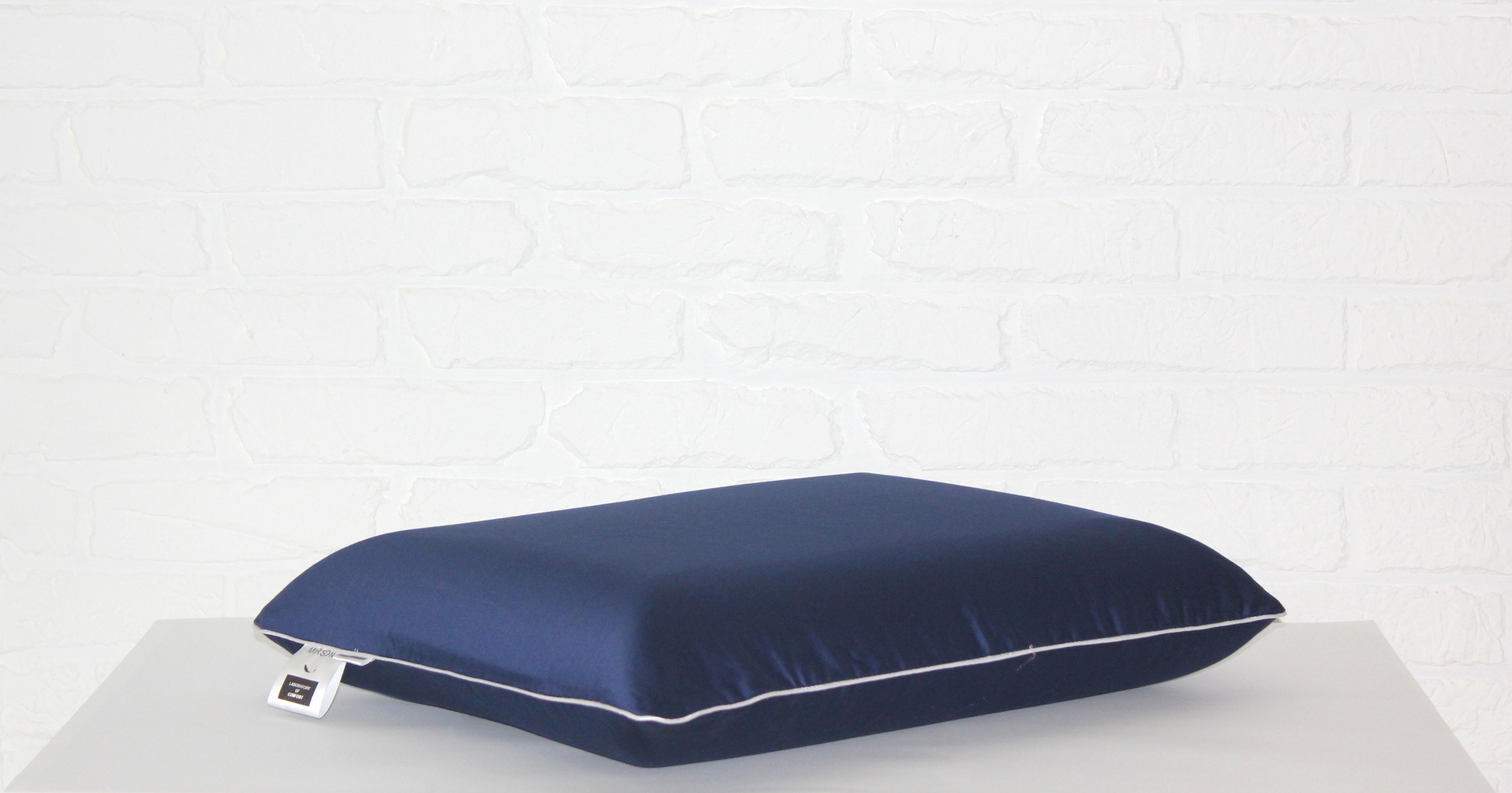 

Подушка ортопедическая MirSon №7032 Elite Delicate Satin Ocean Men 59х43х12 см италия, пена memory foam