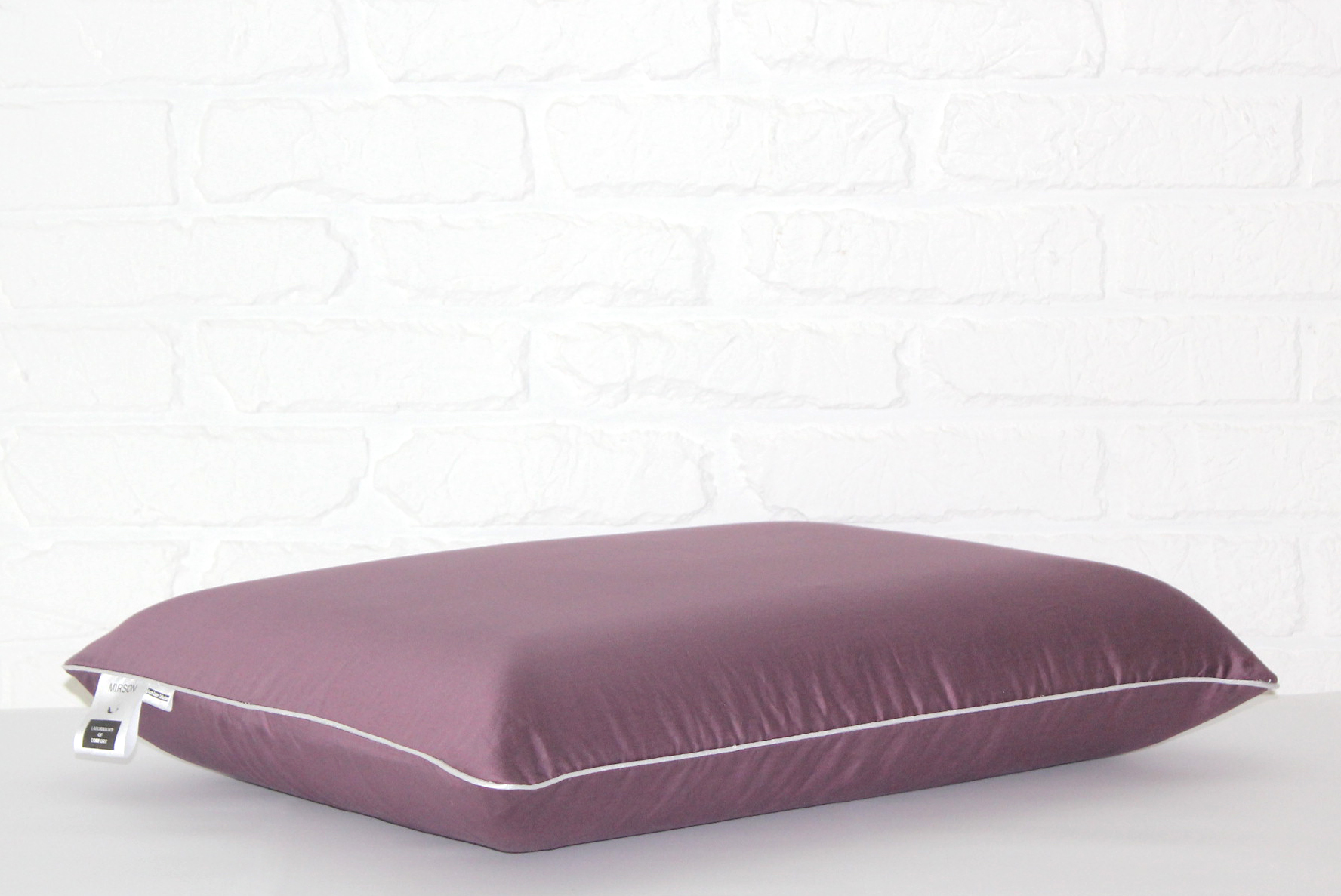 

Подушка ортопедическая MirSon №7030 Elite Delicate Satin Excalibur Men 59х43х12 см италия, пена memory foam