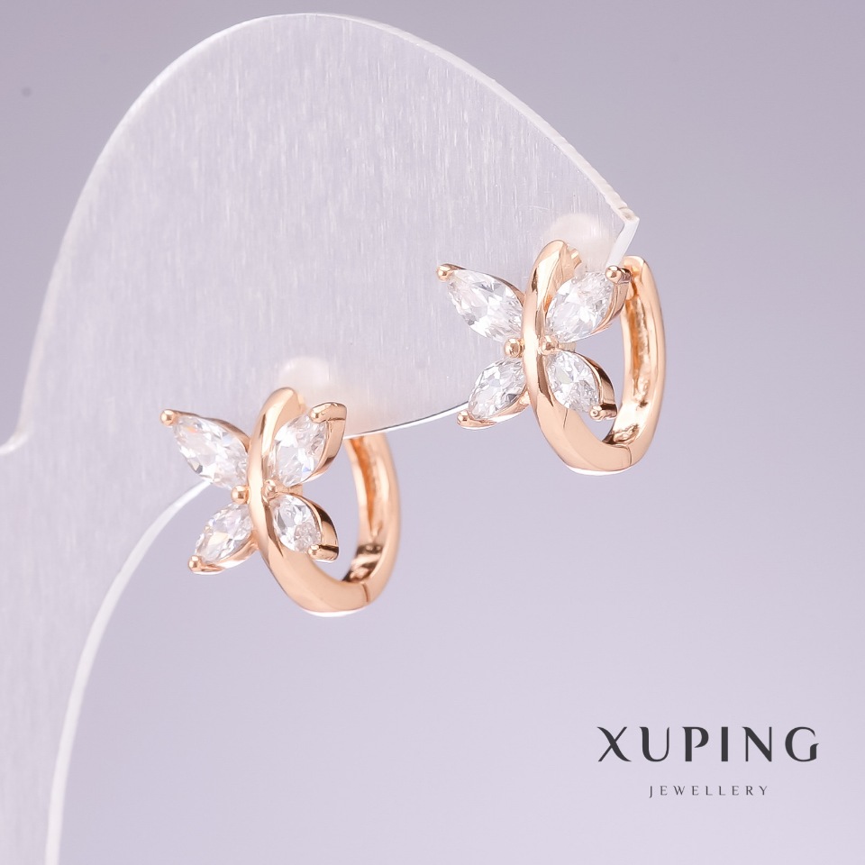 

Серьги Xuping позолота 18к с белыми камнями 11х11мм, ida30771