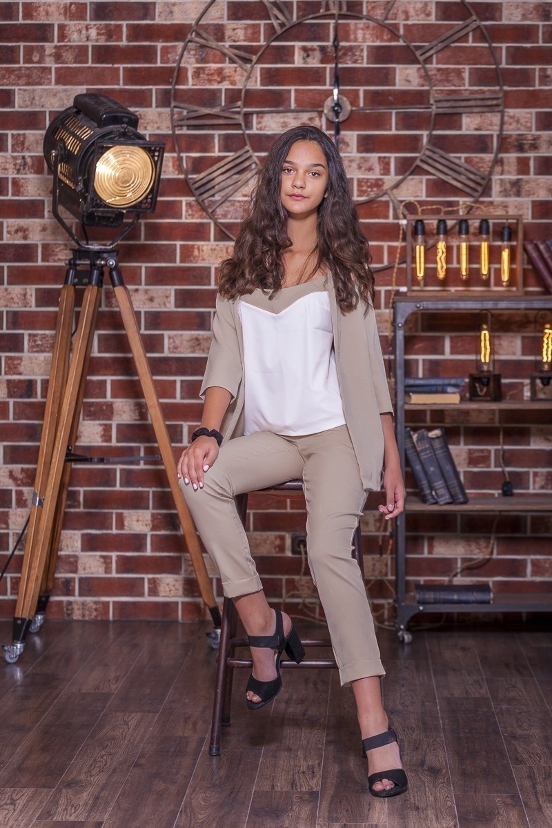 

Бежевый костюм тройка FirstWoman  капучино 43436147, Бежевый костюм тройка FirstWoman S капучино 43436147