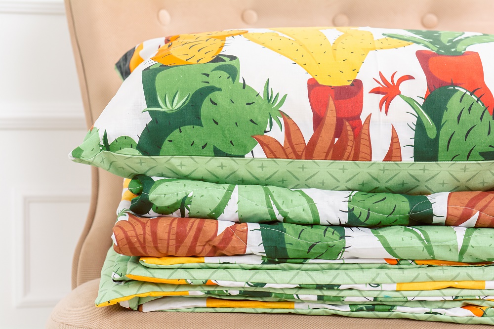 

Набор MirSon №2696 Шерсть 17-0002 Cecilio (одеяло + 2 наволочки) 110х140 см + 40х60 см италия, шерсть