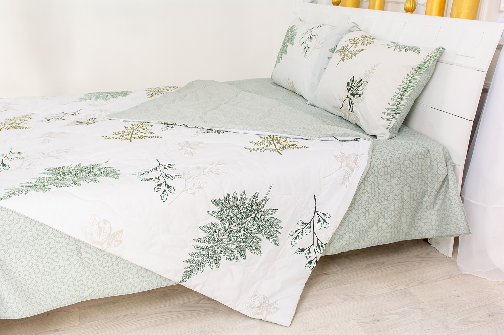 

Набор MirSon №2503 Silk Kapok 17-0006 Donata (одеяло + 2 наволочки + простынь) 110х140 см + 110х160 см + 40х60 см италия, шелк