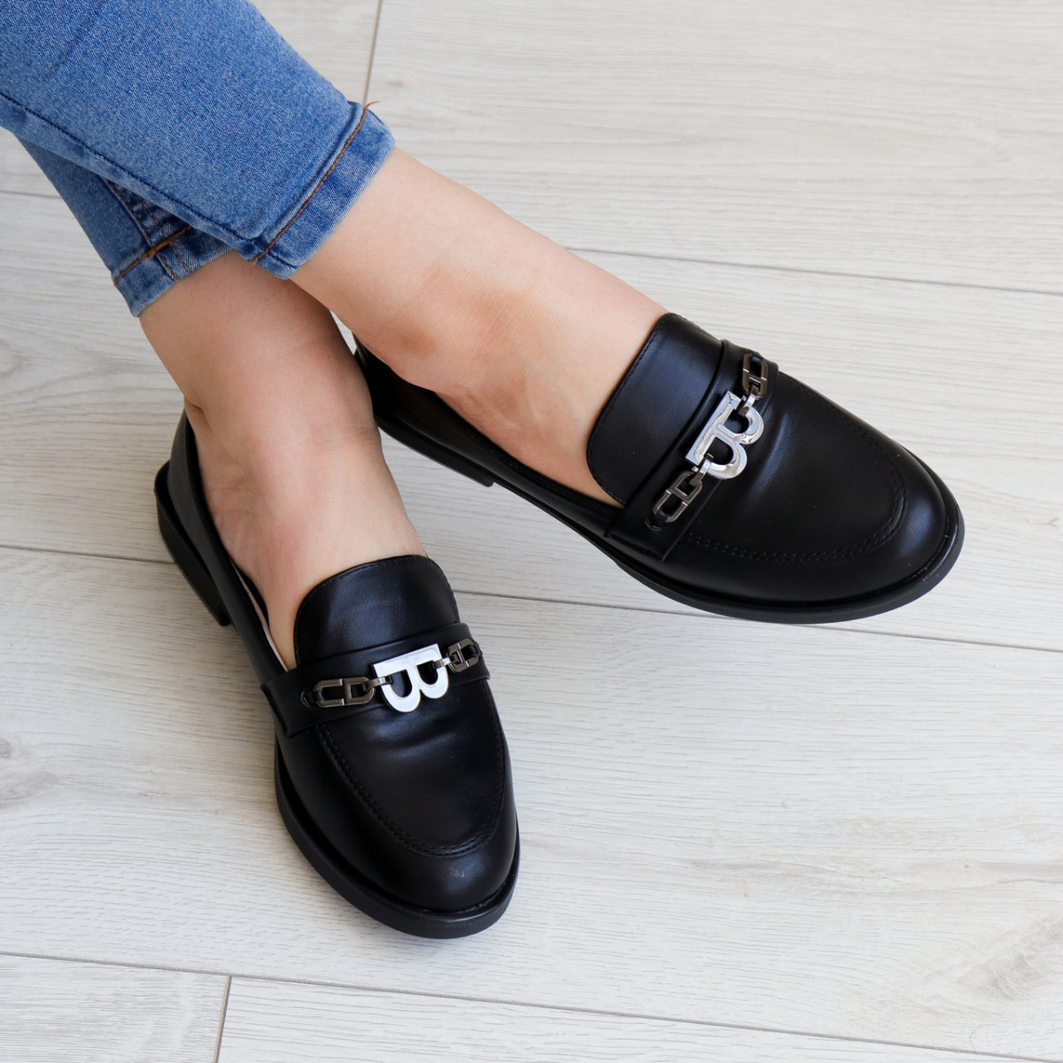 

Лоферы женские Fashion Elisha 3160 37 размер 24 см Черный