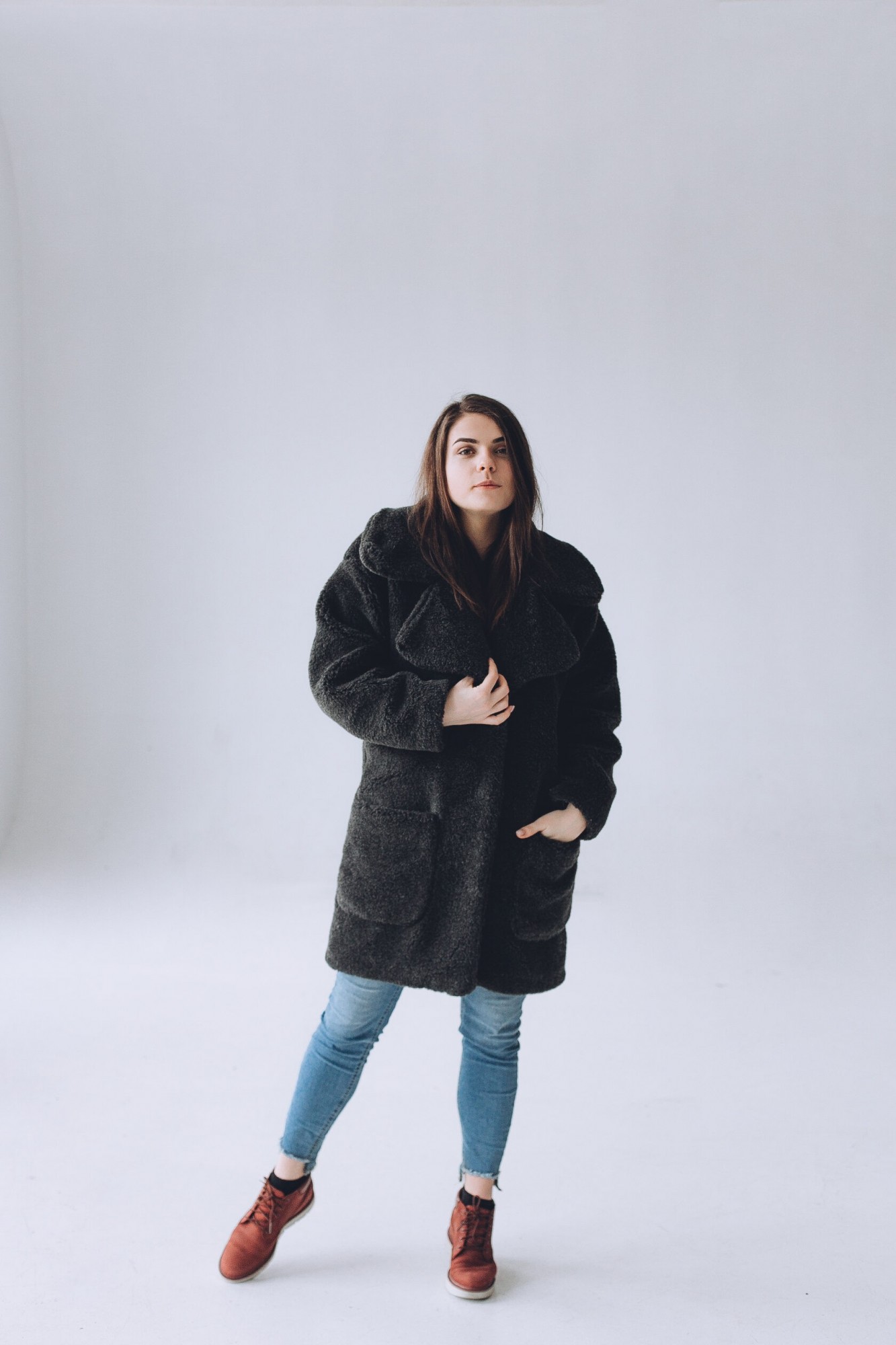 

Шуба с овечьей шерсти Sheep brand Monro 90см размер M с воротом, черный