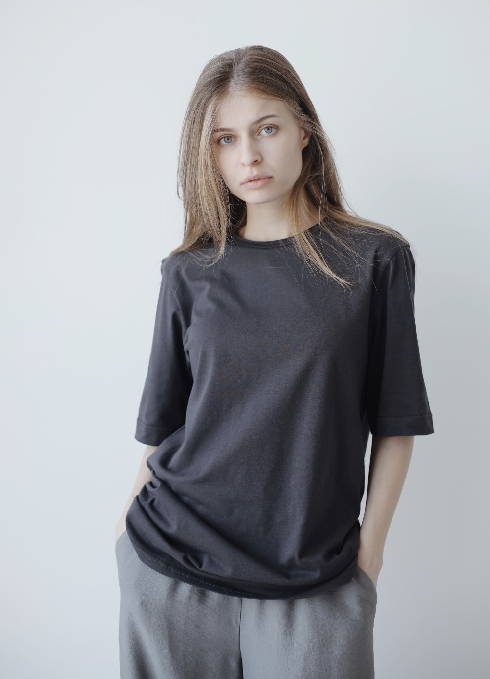 

Футболка Stlkatin 000000512 графитовая S oversize