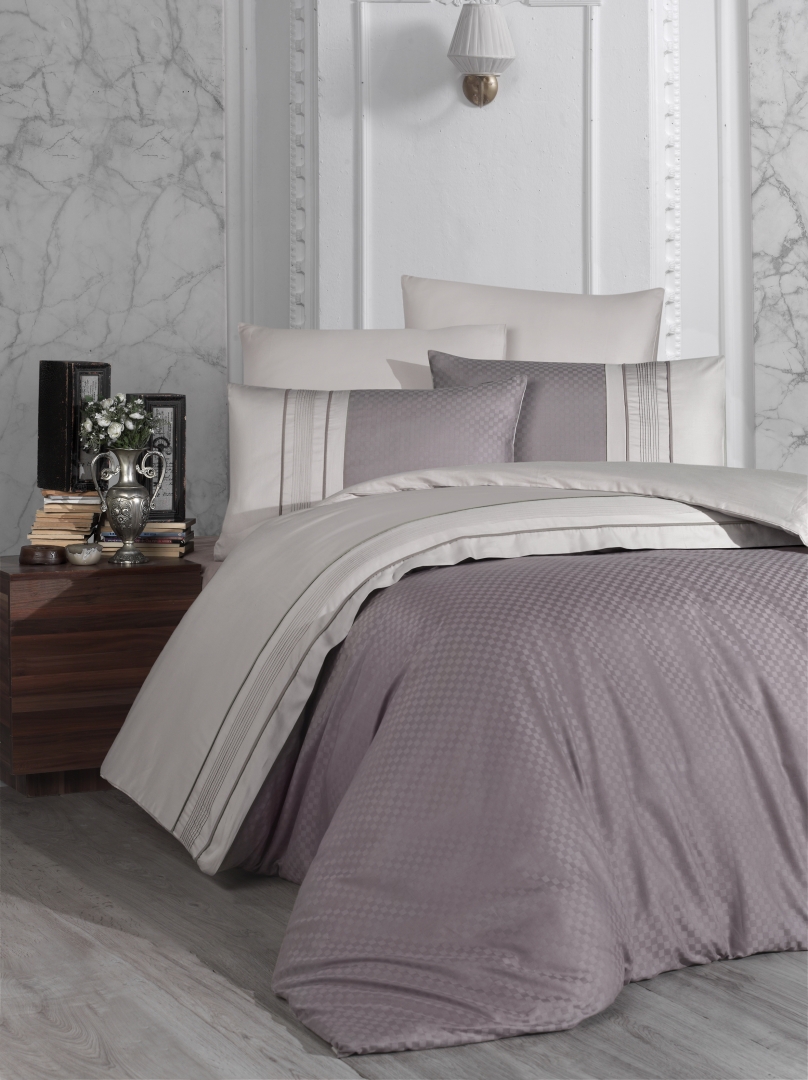 

Комплект постельного белья First Choice Deluxe Сатин 200х220 "Square Duet Leylak/A. Bej"
