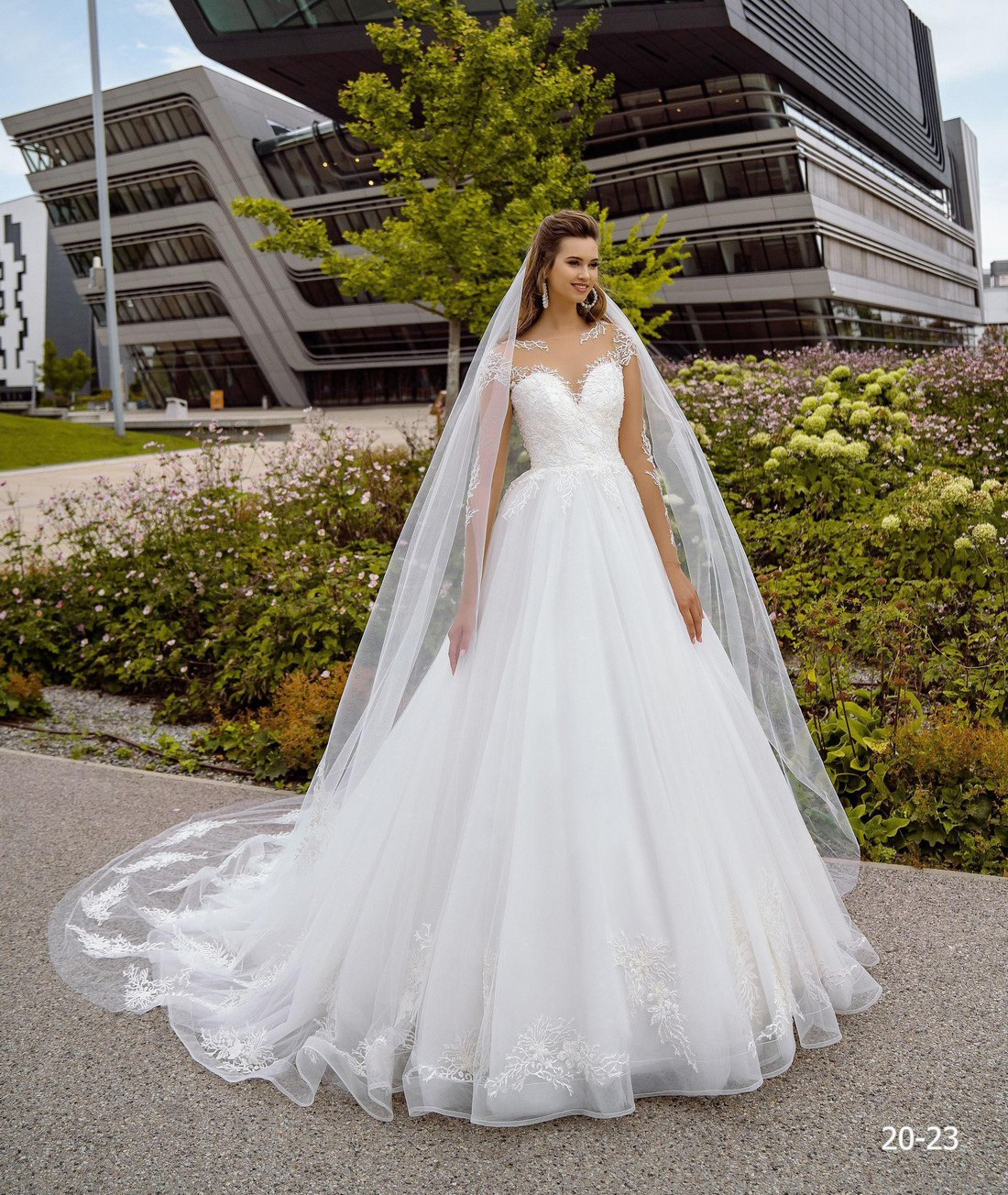 

Свадебное платье Ema Bride 20-23 50 Айвори