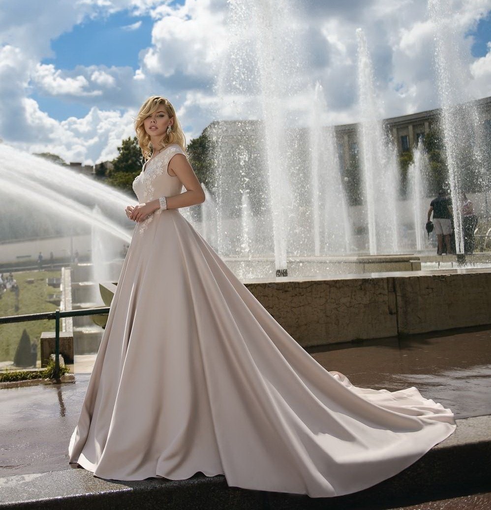 

Свадебное платье Ema Bride 19-04 48 Айвори