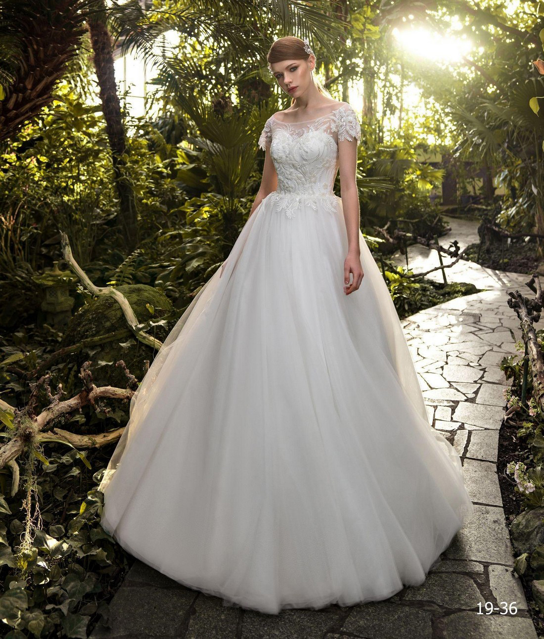 

Свадебное платье Ema Bride 19-36 54 Айвори