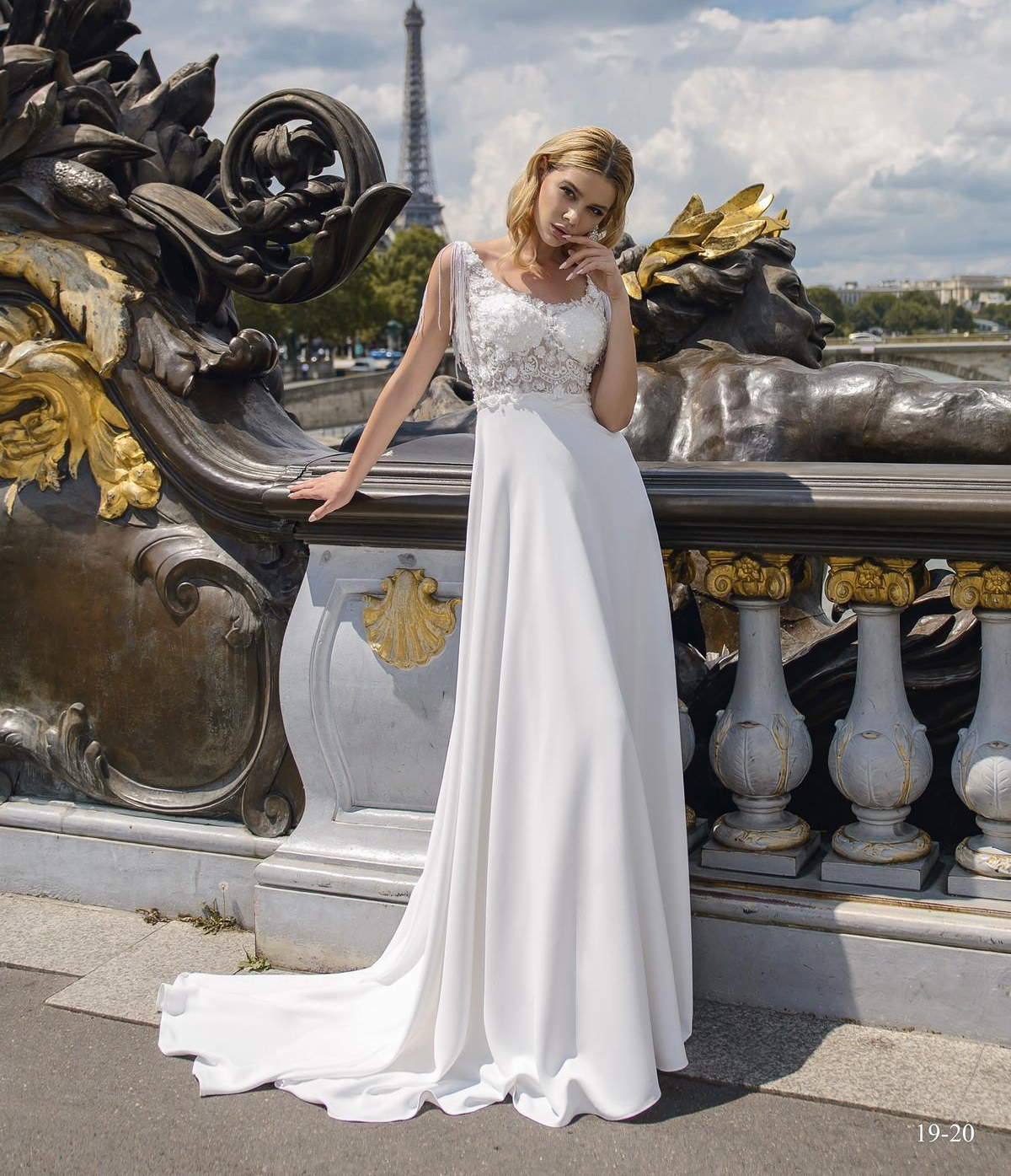 

Свадебное платье Ema Bride 19-20 50 Айвори
