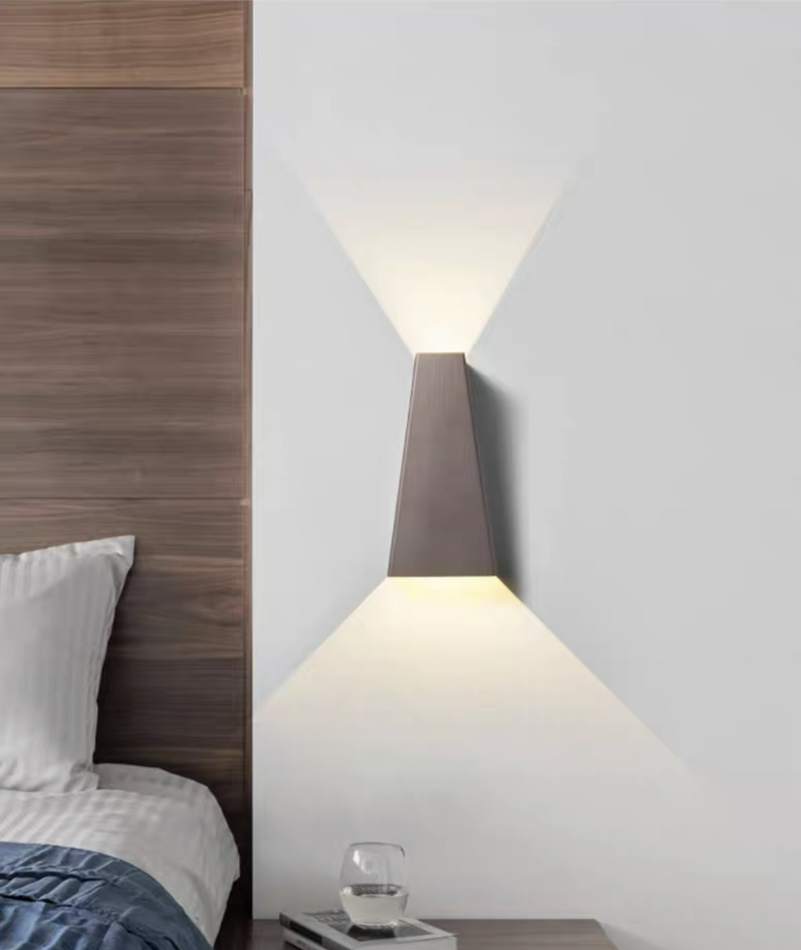 

Настенная серия светодиодных бра Pace Wall Lamp 053123/10 w bk