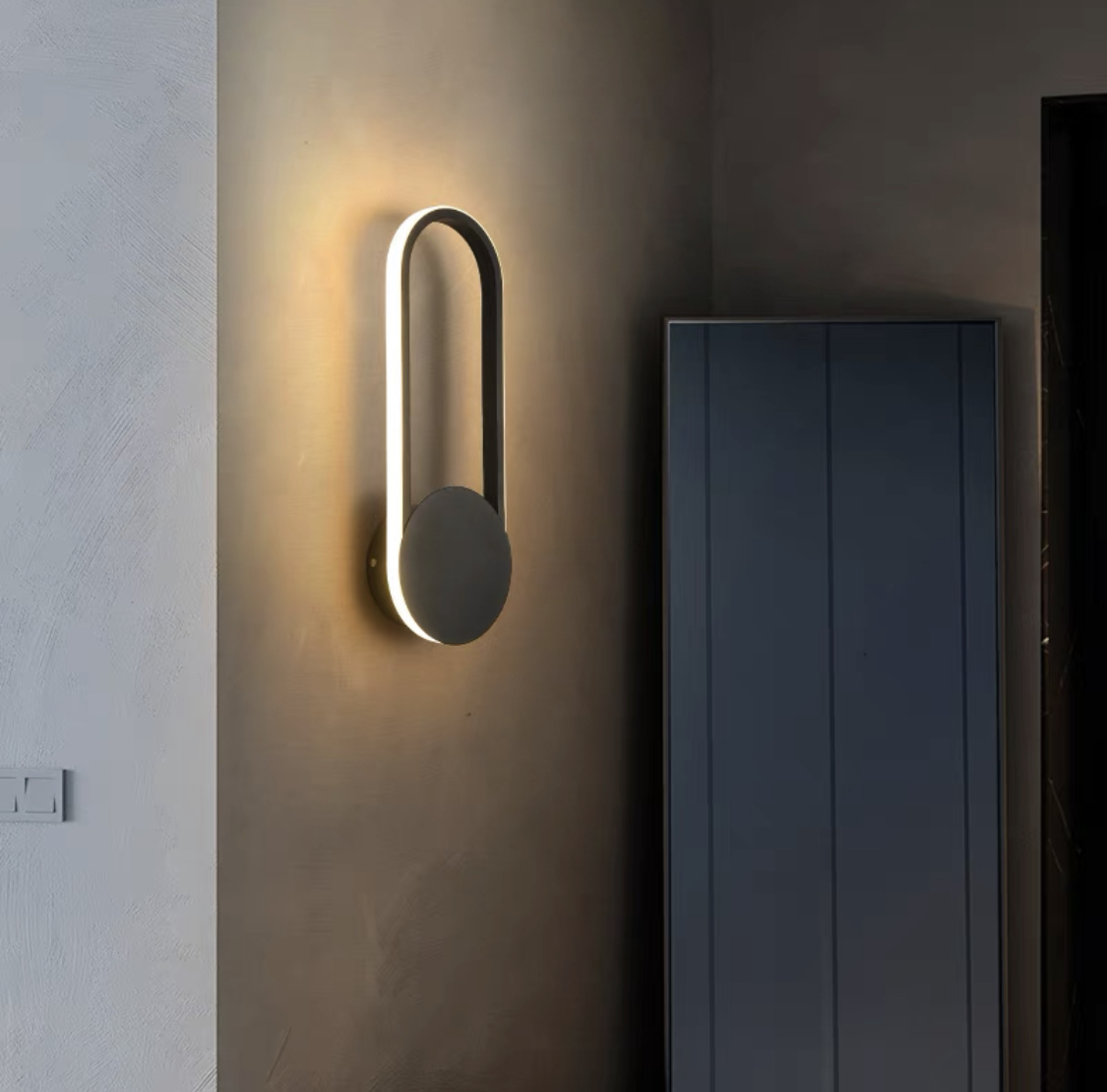 

Настенные светильники Cloo Wall Lamp 052727/1 w bk