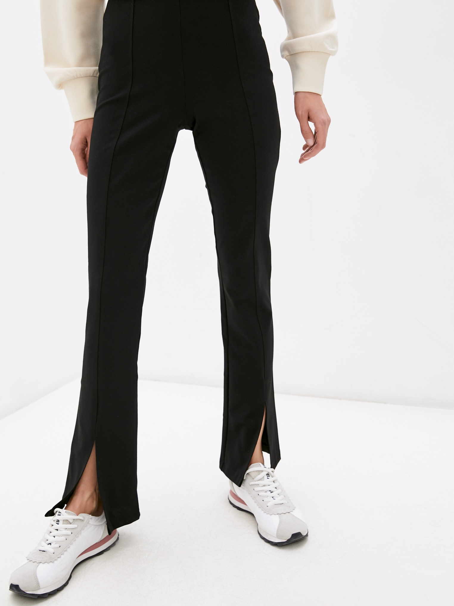 

Брюки Calvin Klein Jeans J20J216592-BEH  Черные, Брюки Calvin Klein Jeans J20J216592-BEH M Черные