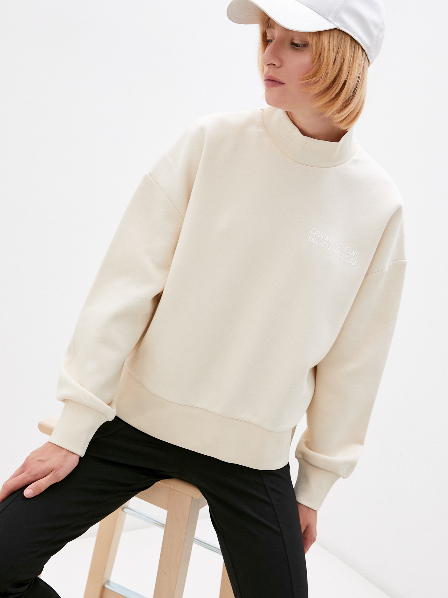 

Свитшот Calvin Klein Jeans J20J217297-ACJ  Бежевый, Свитшот Calvin Klein Jeans J20J217297-ACJ M Бежевый