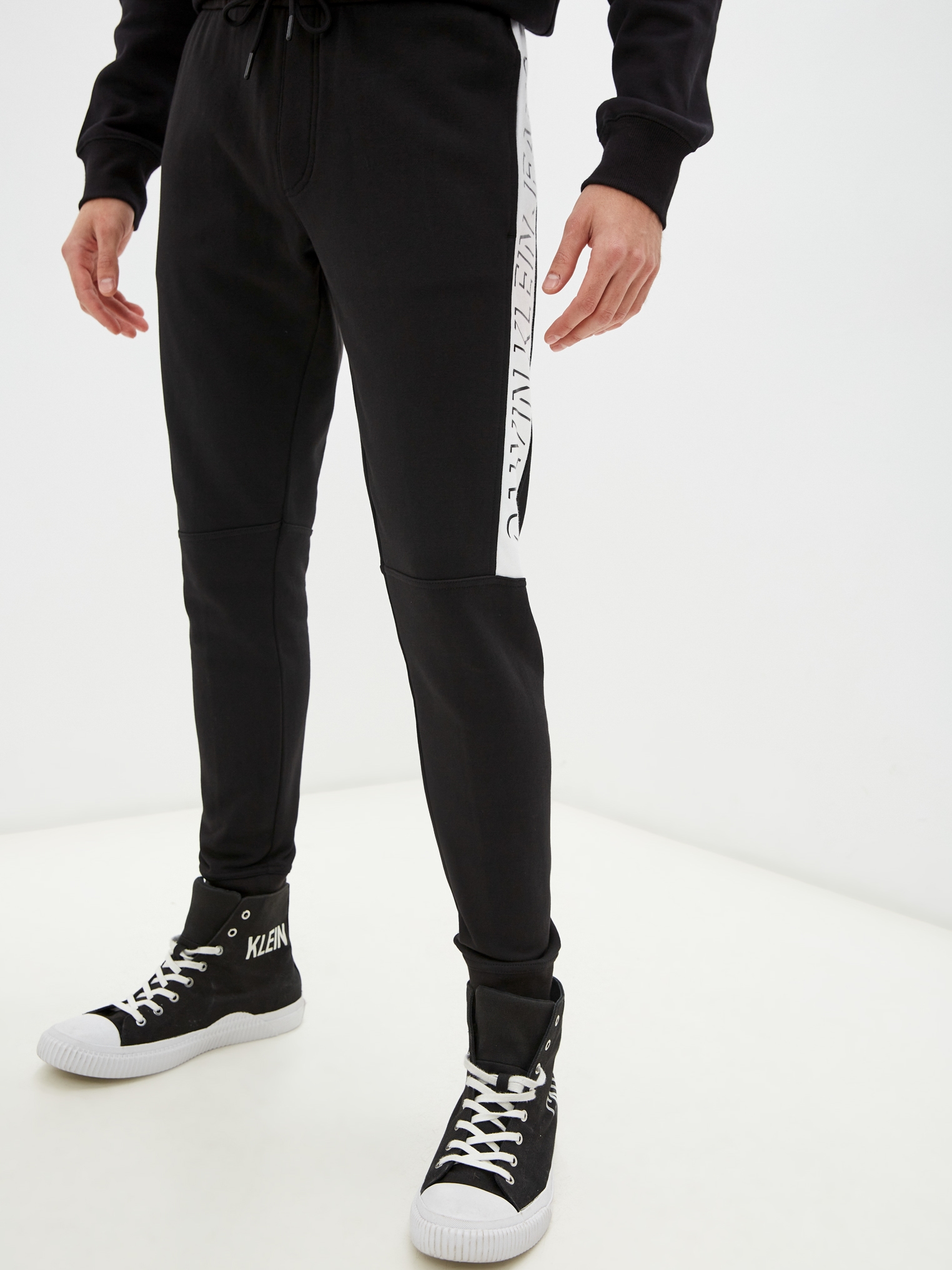

Спортивные штаны Calvin Klein Jeans J30J318590-BEH  Черные, Спортивные штаны Calvin Klein Jeans J30J318590-BEH S Черные