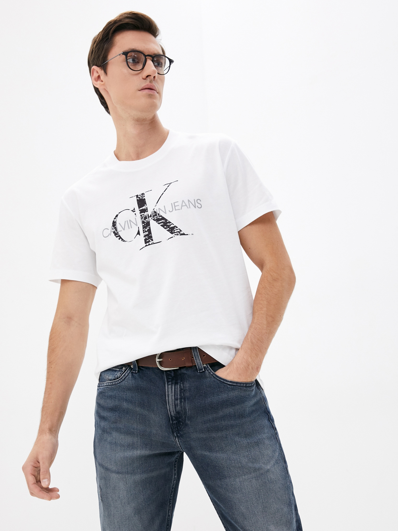 

Футболка Calvin Klein Jeans J30J318723-YAF  Белая, Футболка Calvin Klein Jeans J30J318723-YAF M Белая