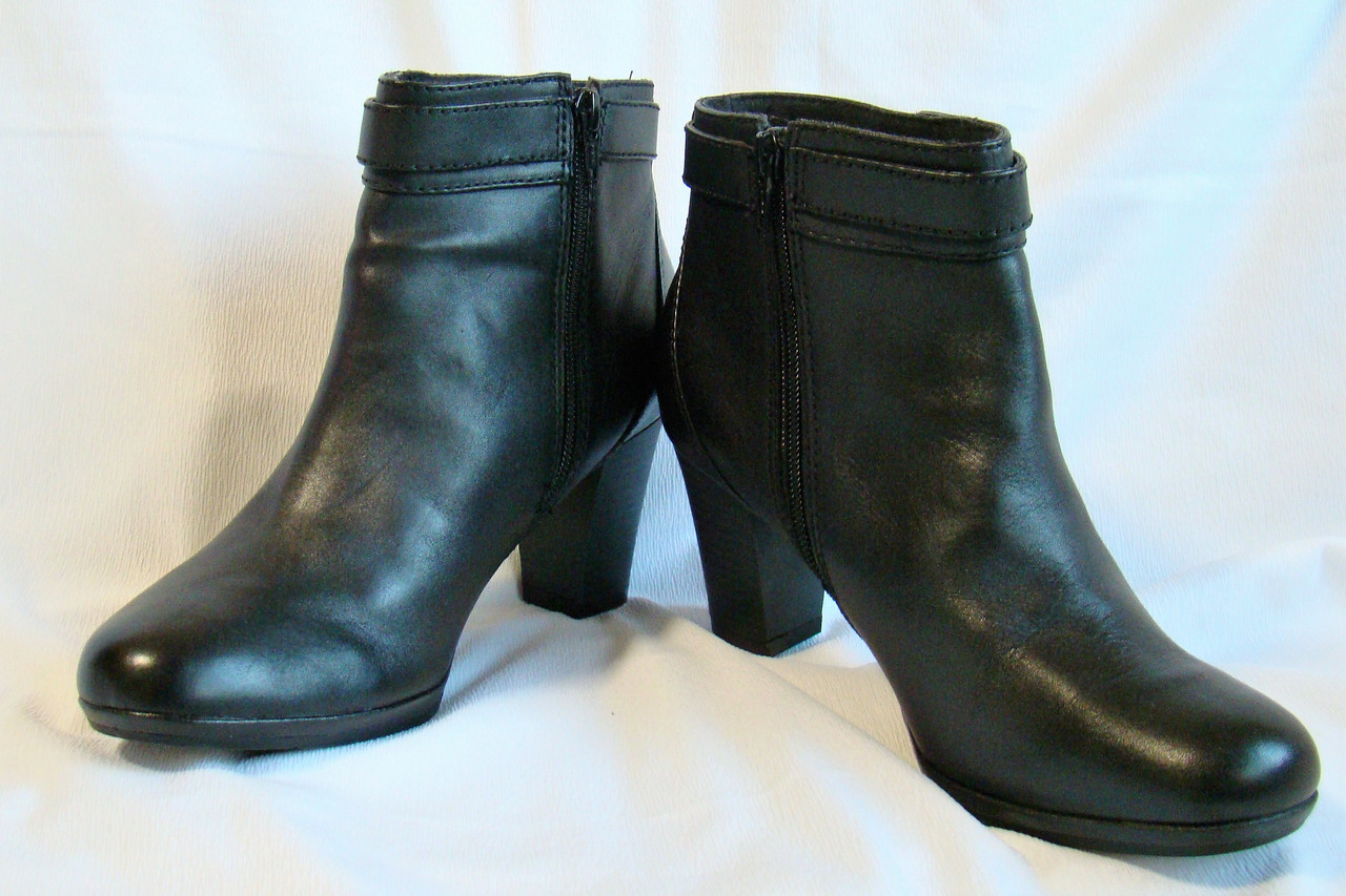 

Ботинки женские, демисезонные, кожаные, черные Clarks (размер 38 (UK5В))