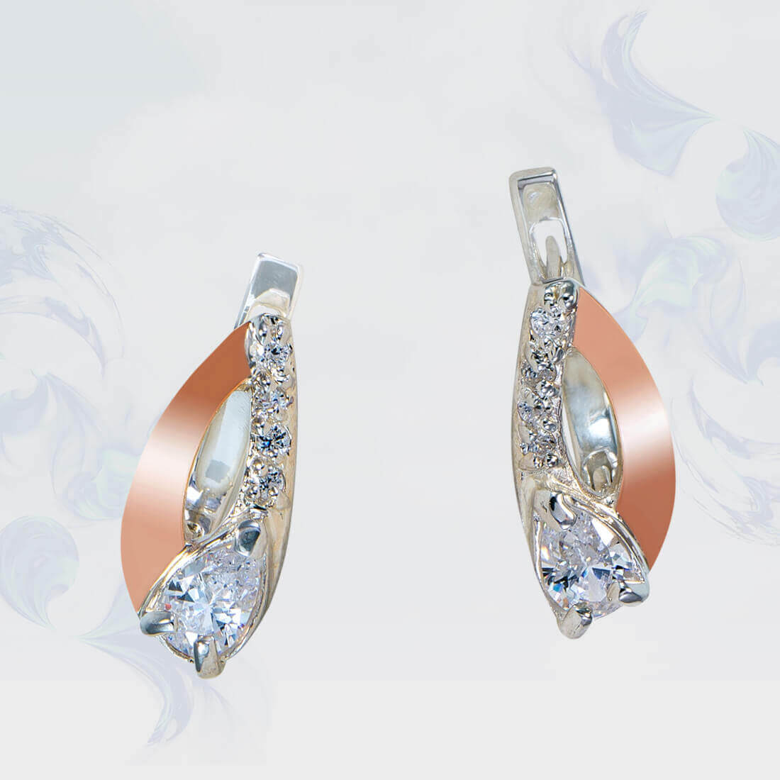 

Серьги из серебра с золотыми вставками SilverUA модель 181